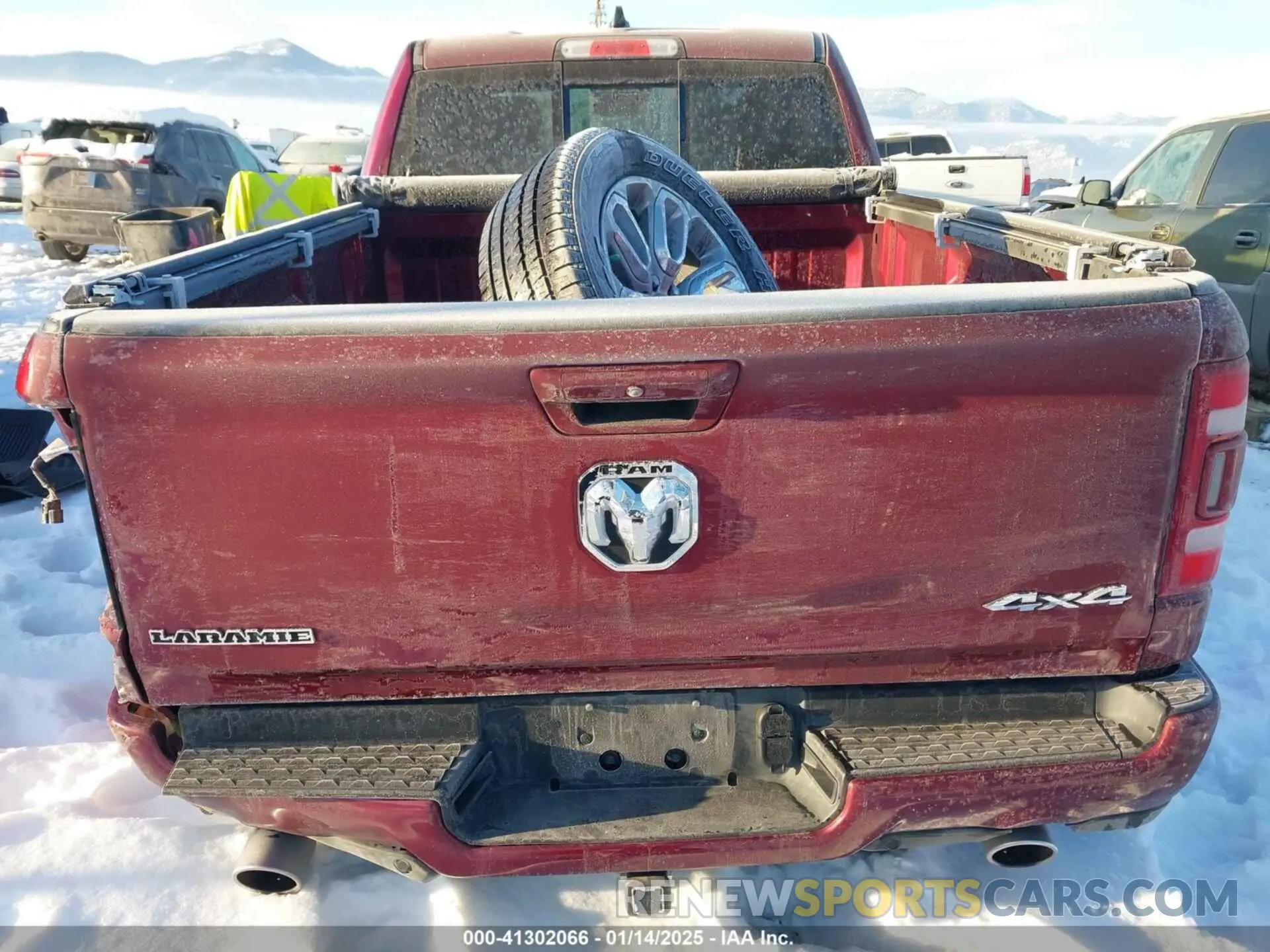 17 Photograph of a damaged car 1C6SRFRT9RN202860 RAM 1500 2024