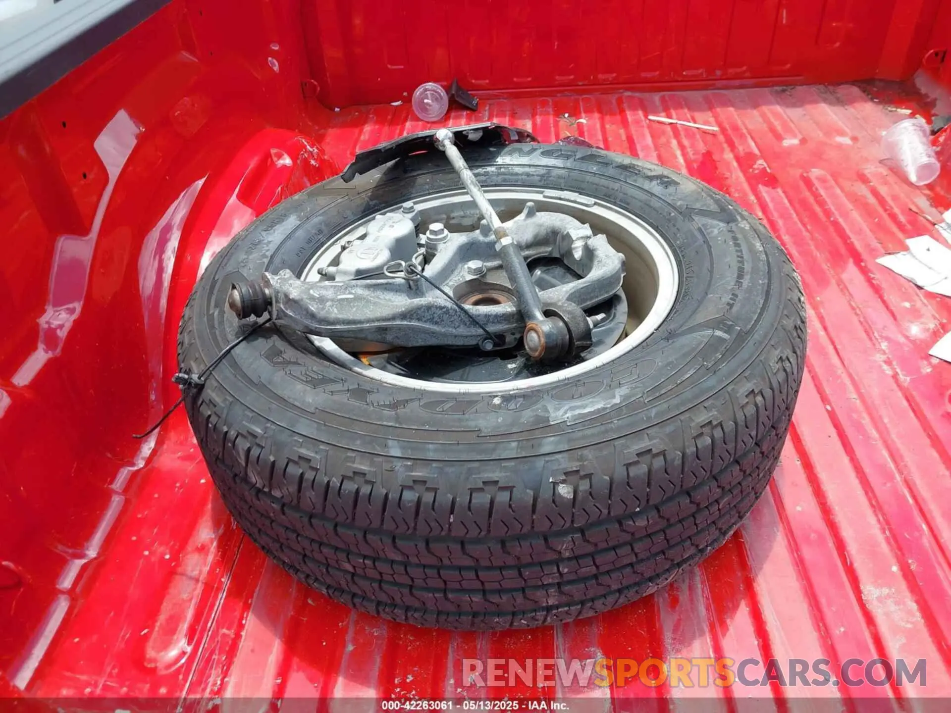 12 Photograph of a damaged car 1C6RREBG4SN501541 RAM 1500 2025