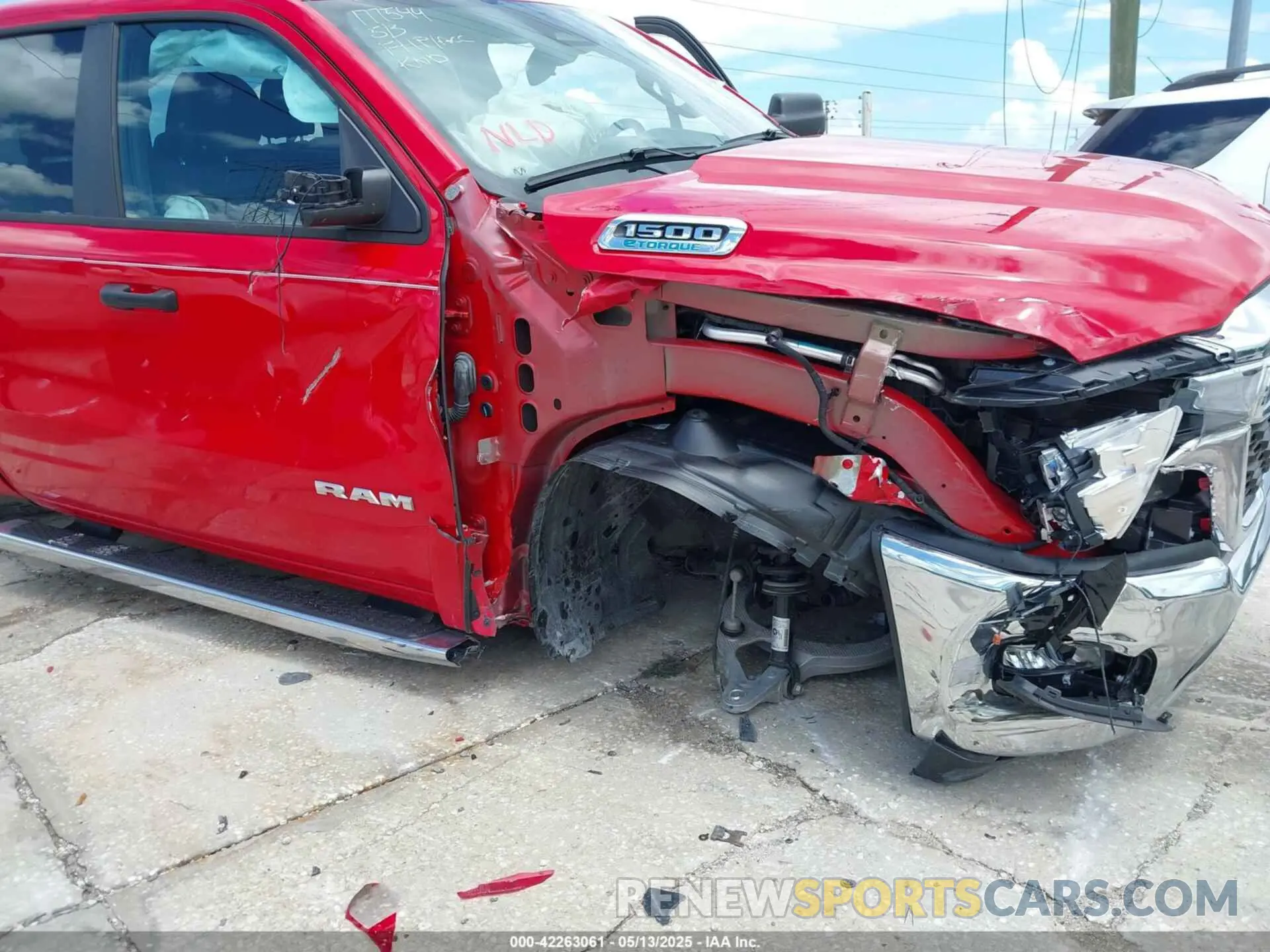 6 Photograph of a damaged car 1C6RREBG4SN501541 RAM 1500 2025