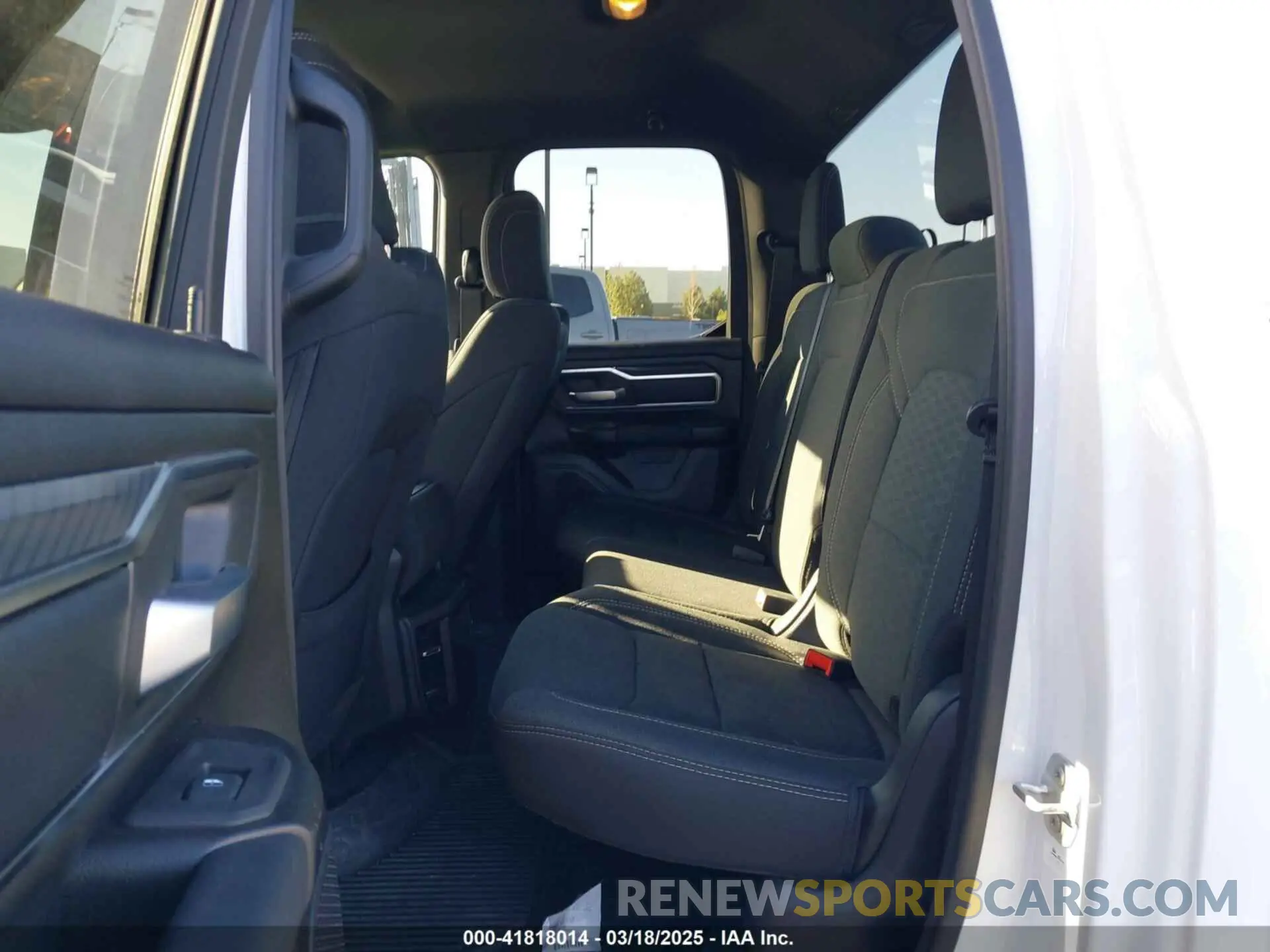 8 Photograph of a damaged car 1C6RREBGXSN537461 RAM 1500 2025