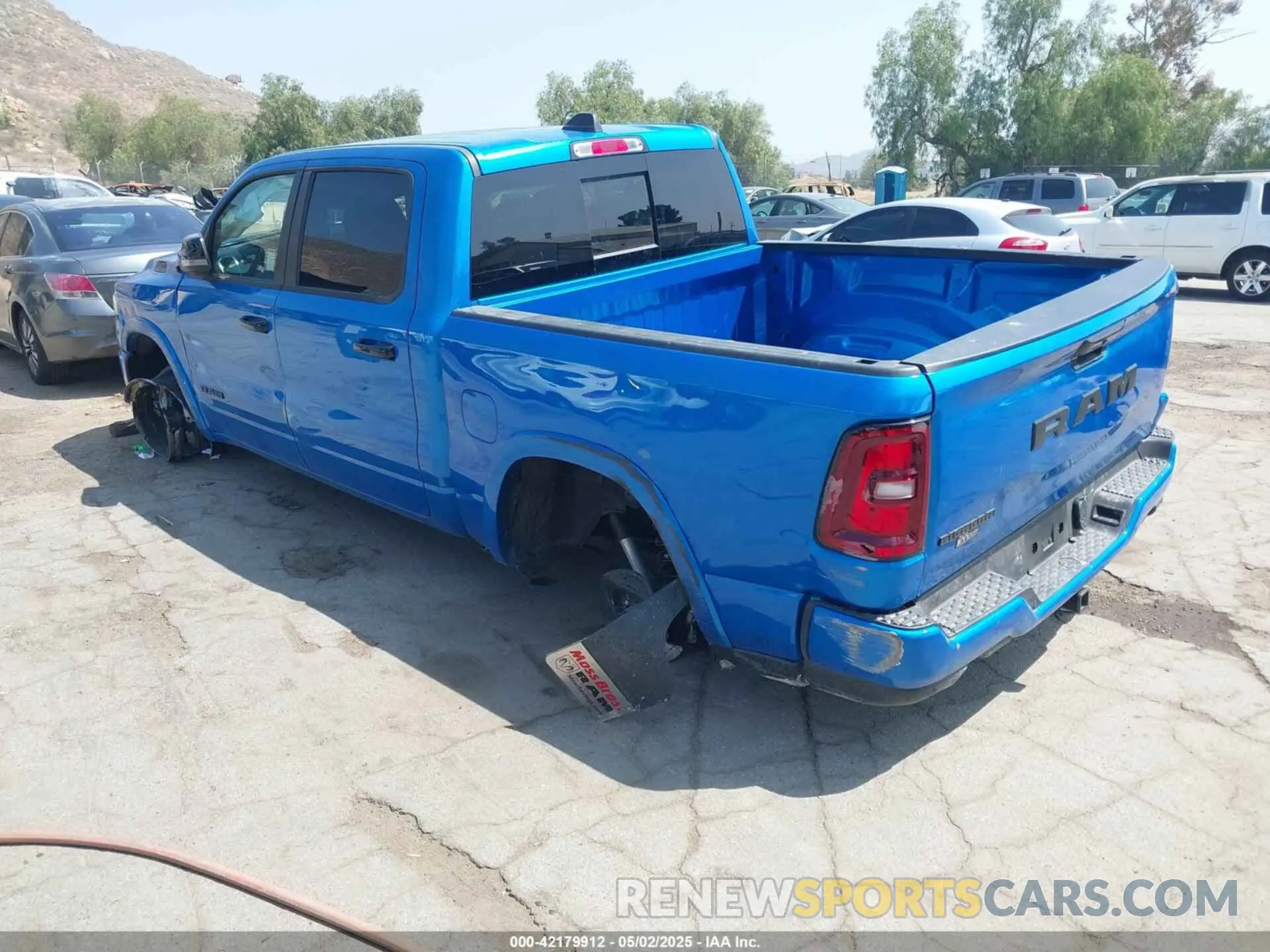 3 Photograph of a damaged car 1C6RREFP0SN647137 RAM 1500 2025