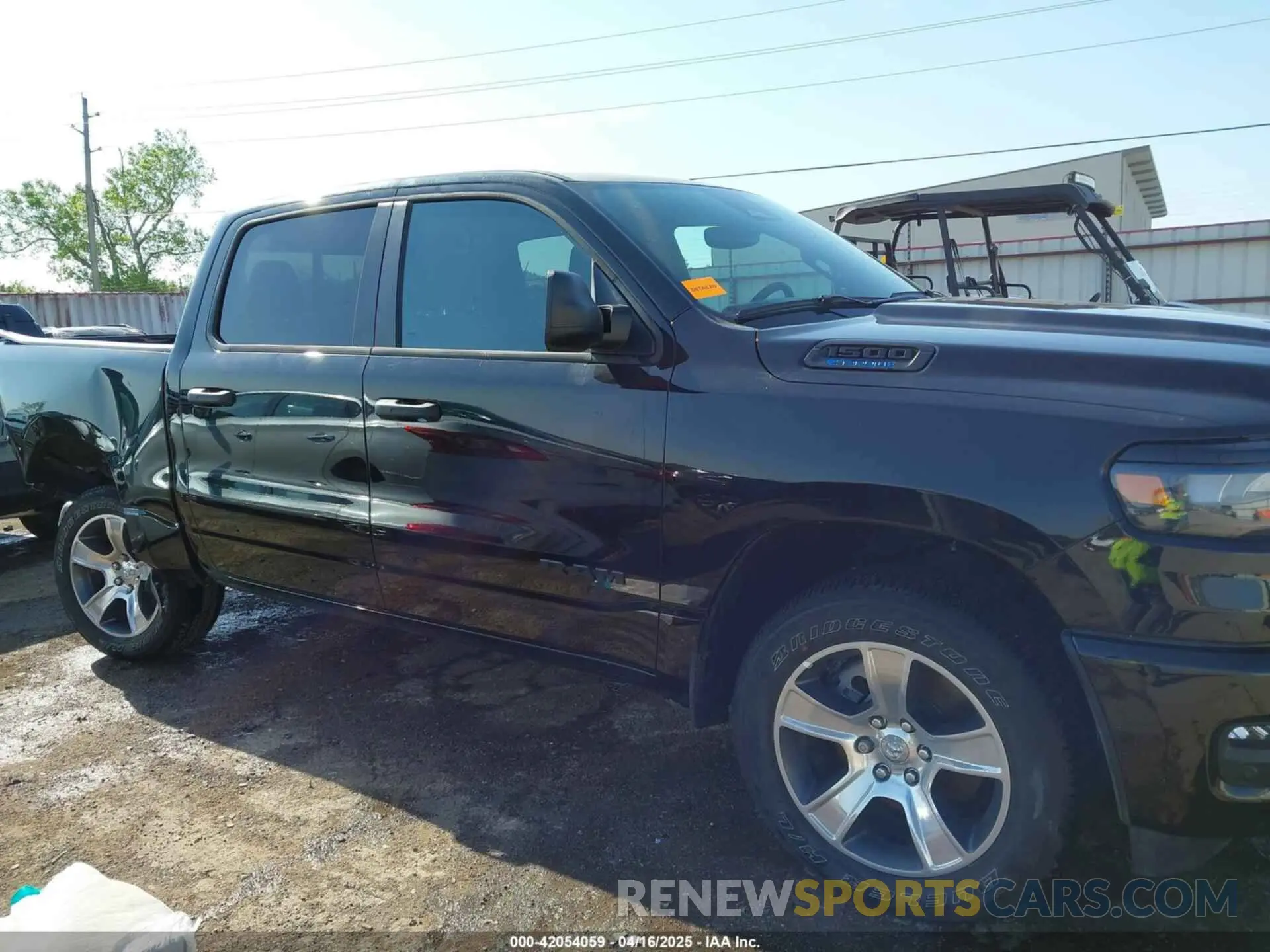 14 Photograph of a damaged car 1C6RREGG6SN590859 RAM 1500 2025
