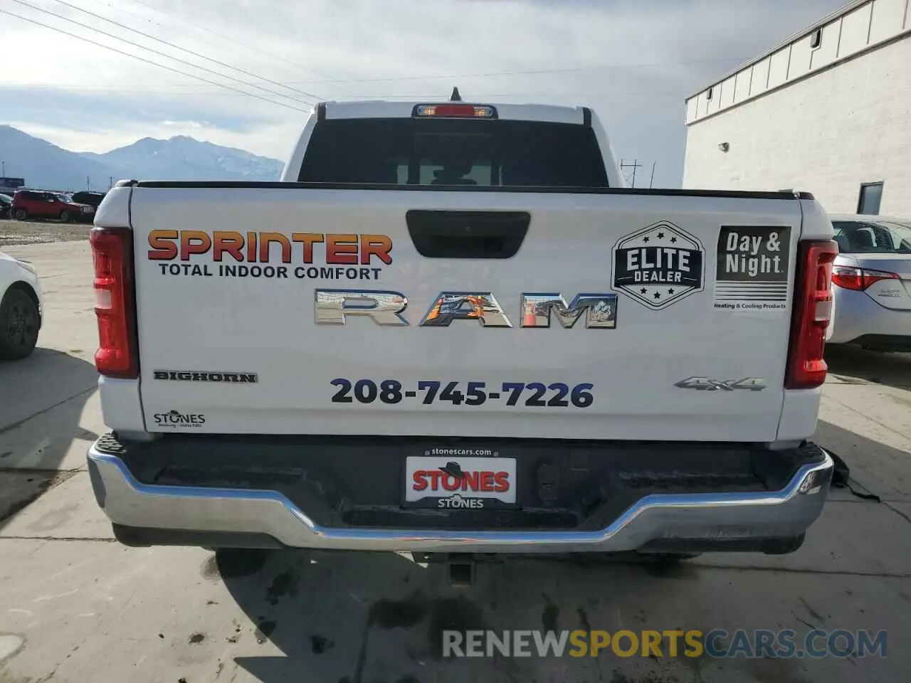 6 Photograph of a damaged car 1C6RRFFG1SN512741 RAM 1500 2025