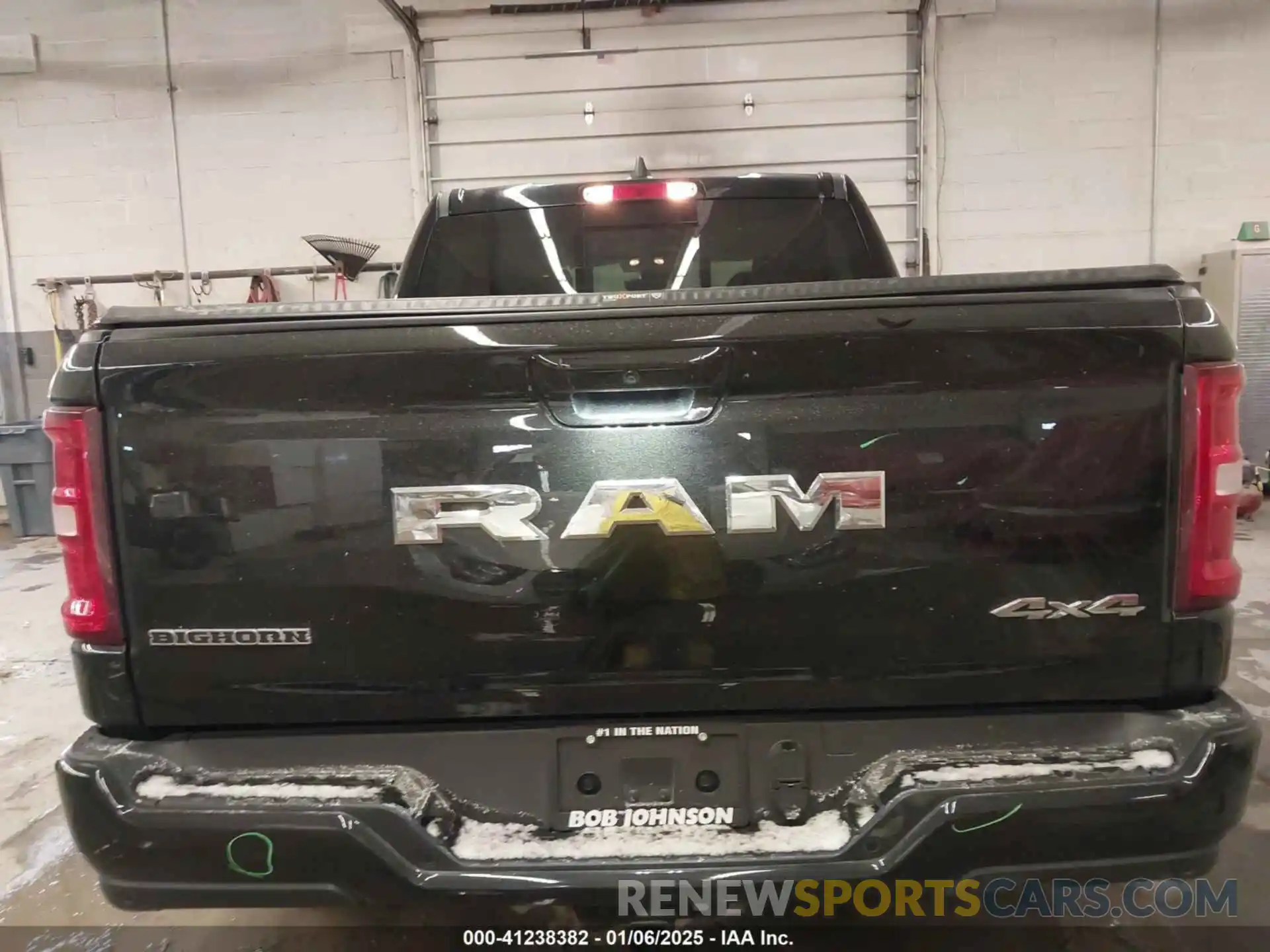 16 Photograph of a damaged car 1C6RRFFG5SN502097 RAM 1500 2025