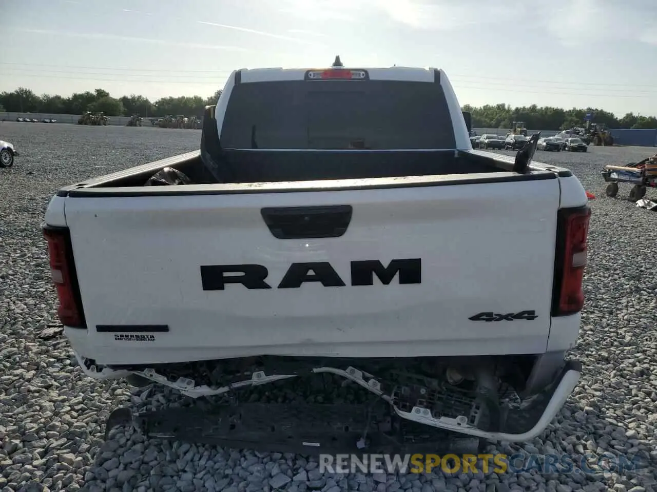 6 Photograph of a damaged car 1C6RRFFG5SN514072 RAM 1500 2025