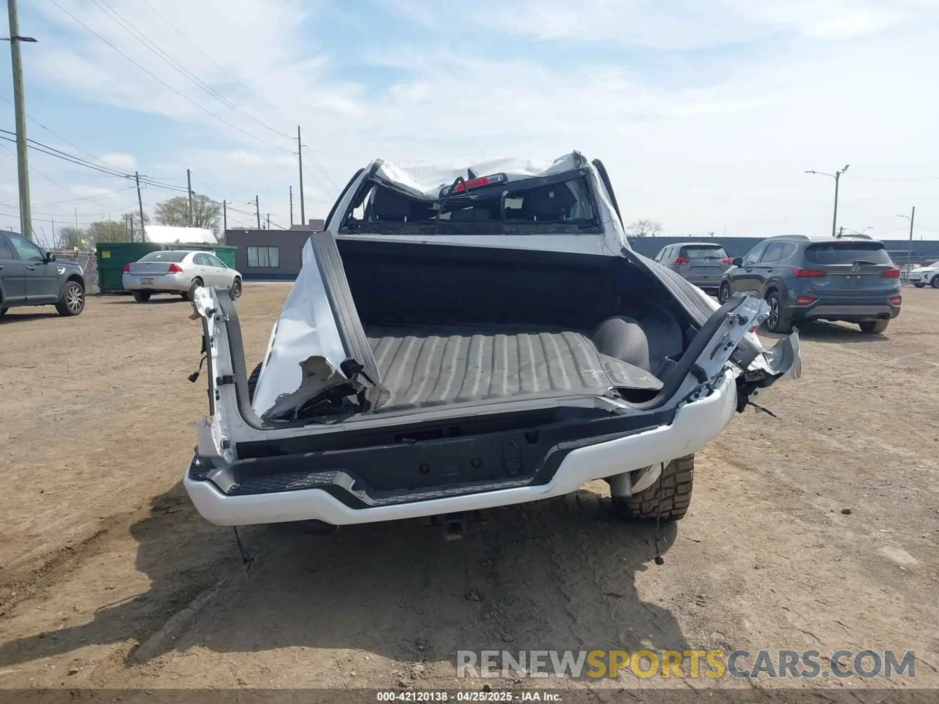 16 Photograph of a damaged car 1C6RRFFG8SN544022 RAM 1500 2025
