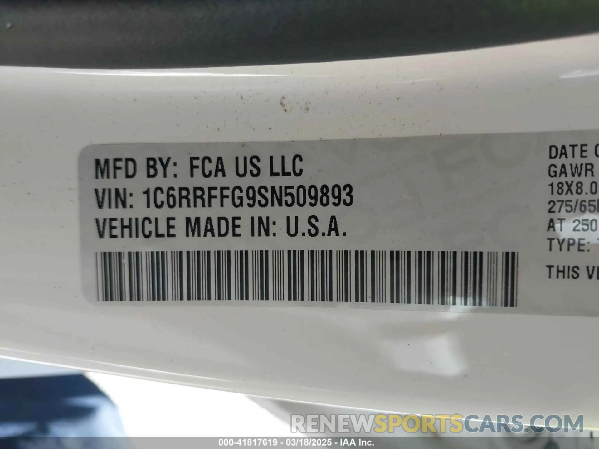 9 Photograph of a damaged car 1C6RRFFG9SN509893 RAM 1500 2025
