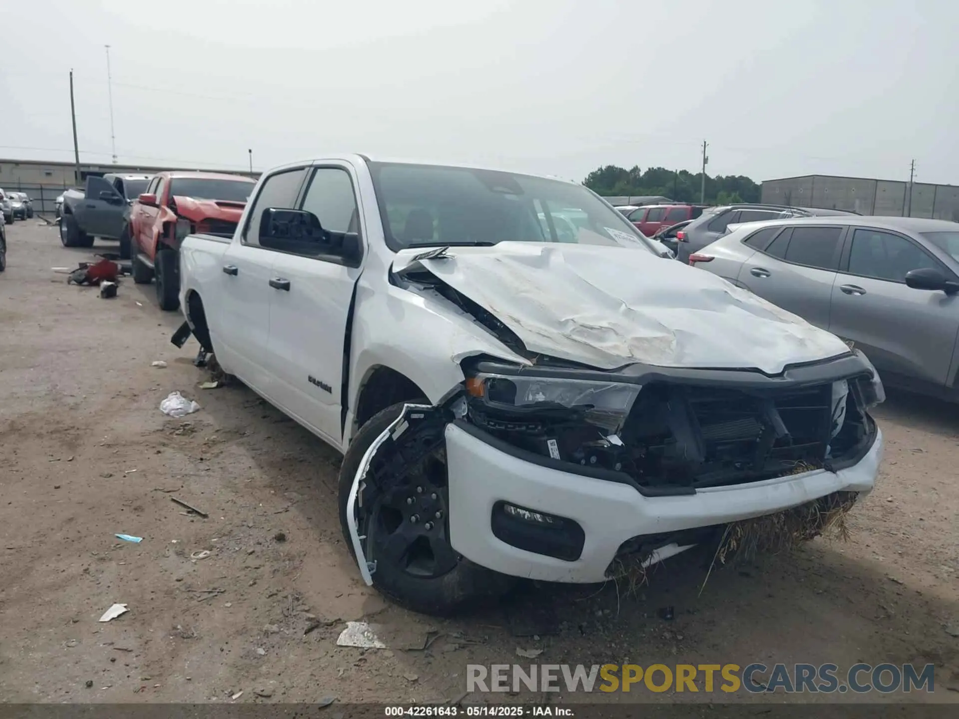 1 Photograph of a damaged car 1C6RRFGG2SN572641 RAM 1500 2025