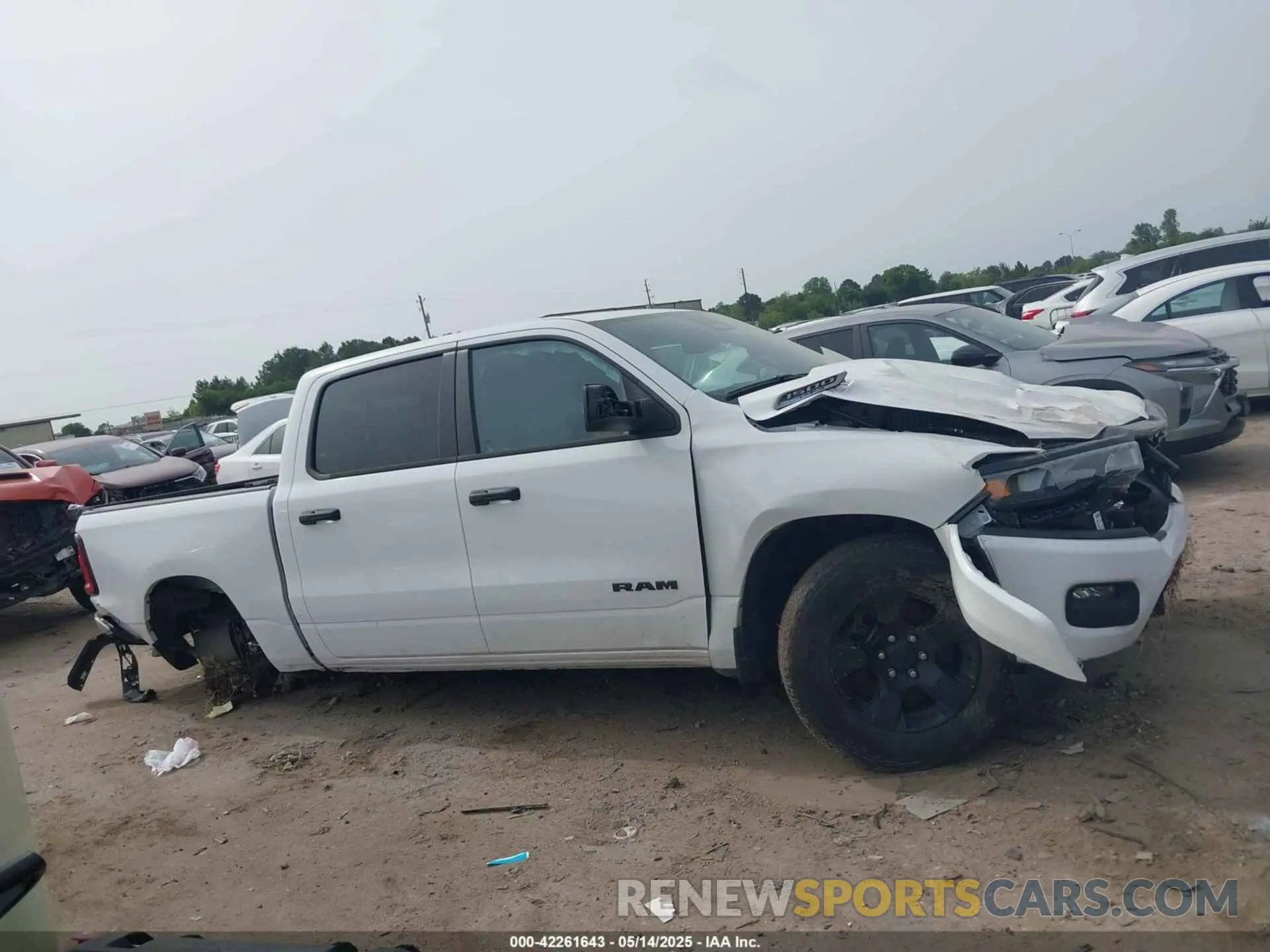 12 Photograph of a damaged car 1C6RRFGG2SN572641 RAM 1500 2025