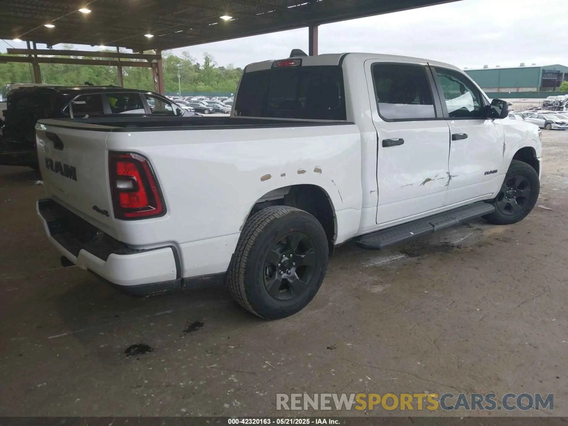 4 Photograph of a damaged car 1C6RRFGG2SN666762 RAM 1500 2025
