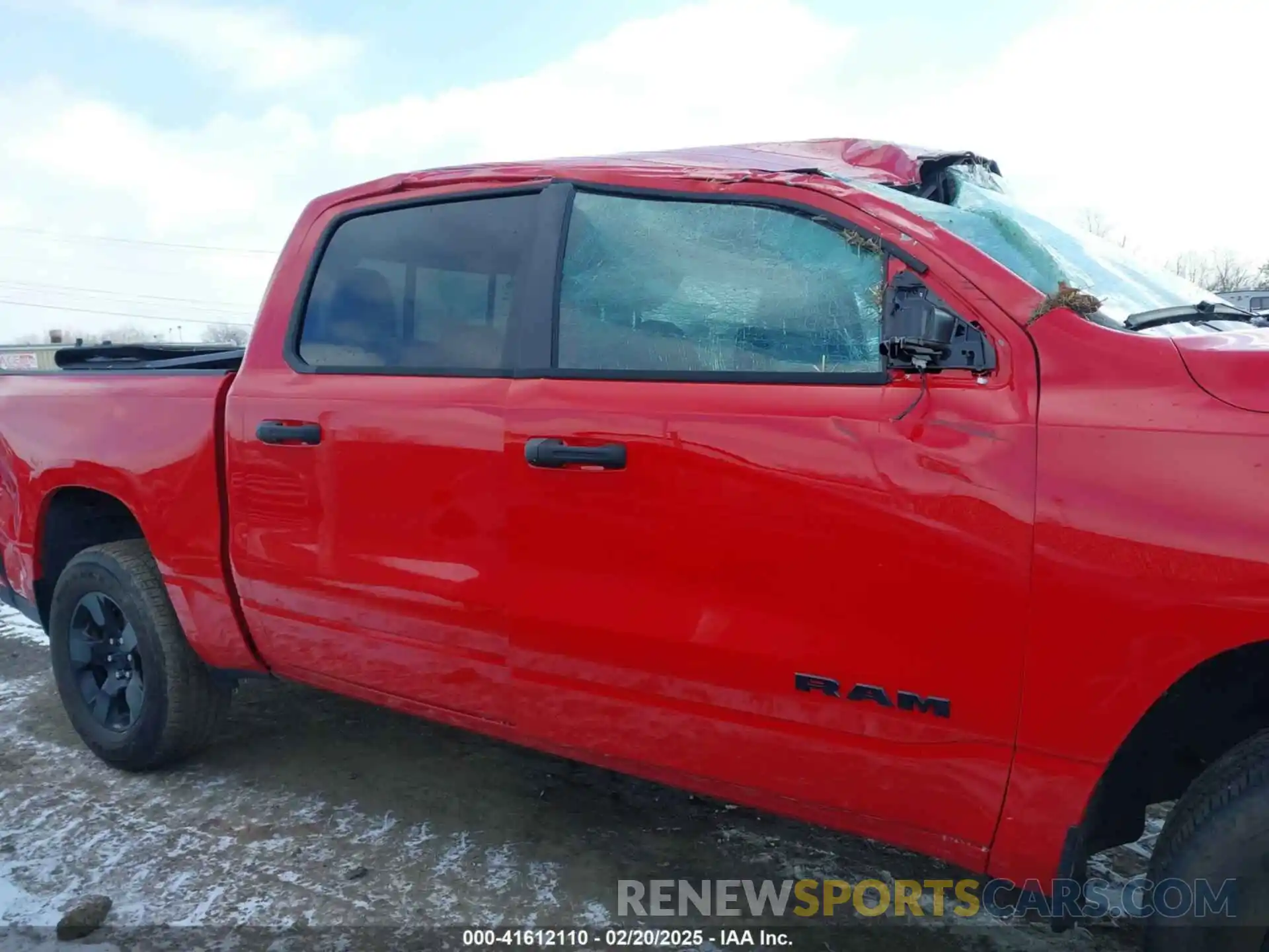 13 Photograph of a damaged car 1C6RRFGG5SN559981 RAM 1500 2025