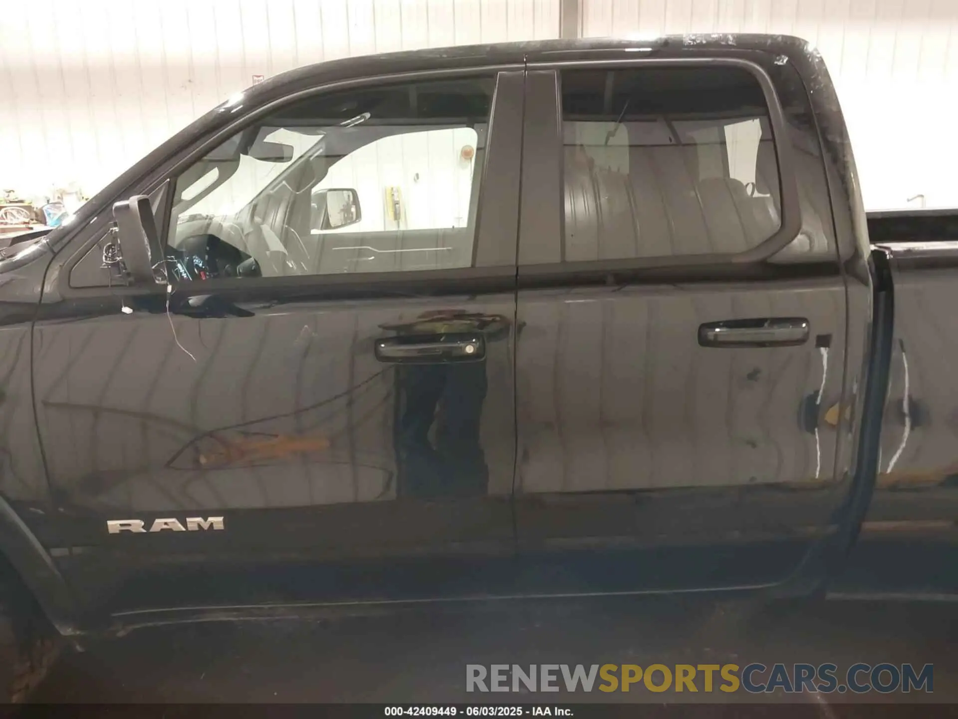 15 Photograph of a damaged car 1C6SRFBP9SN502384 RAM 1500 2025