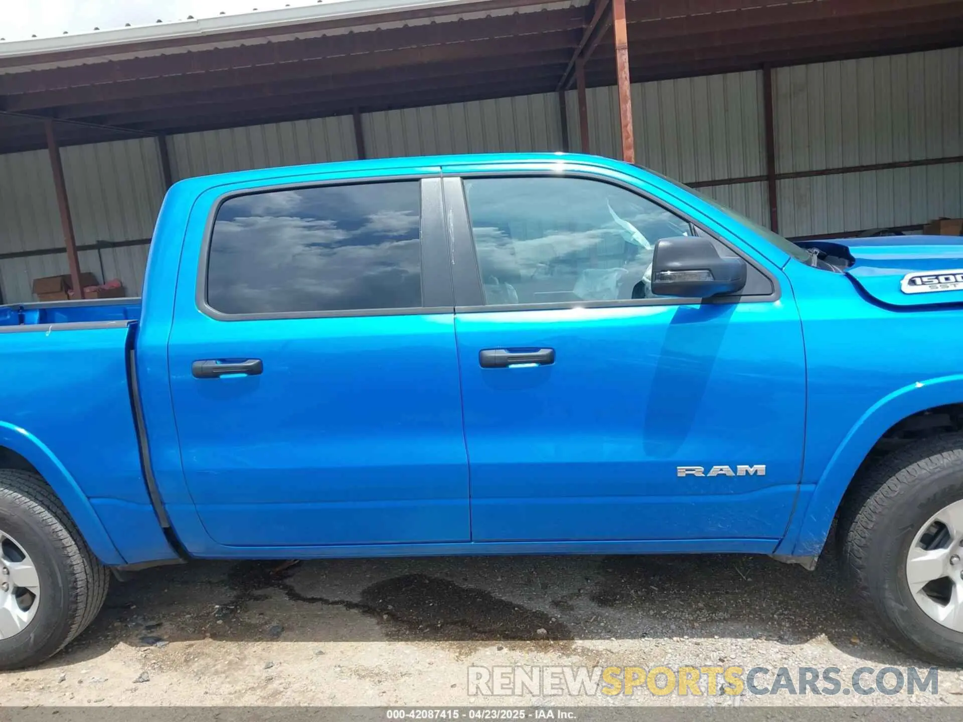 14 Photograph of a damaged car 1C6SRFFP2SN562047 RAM 1500 2025