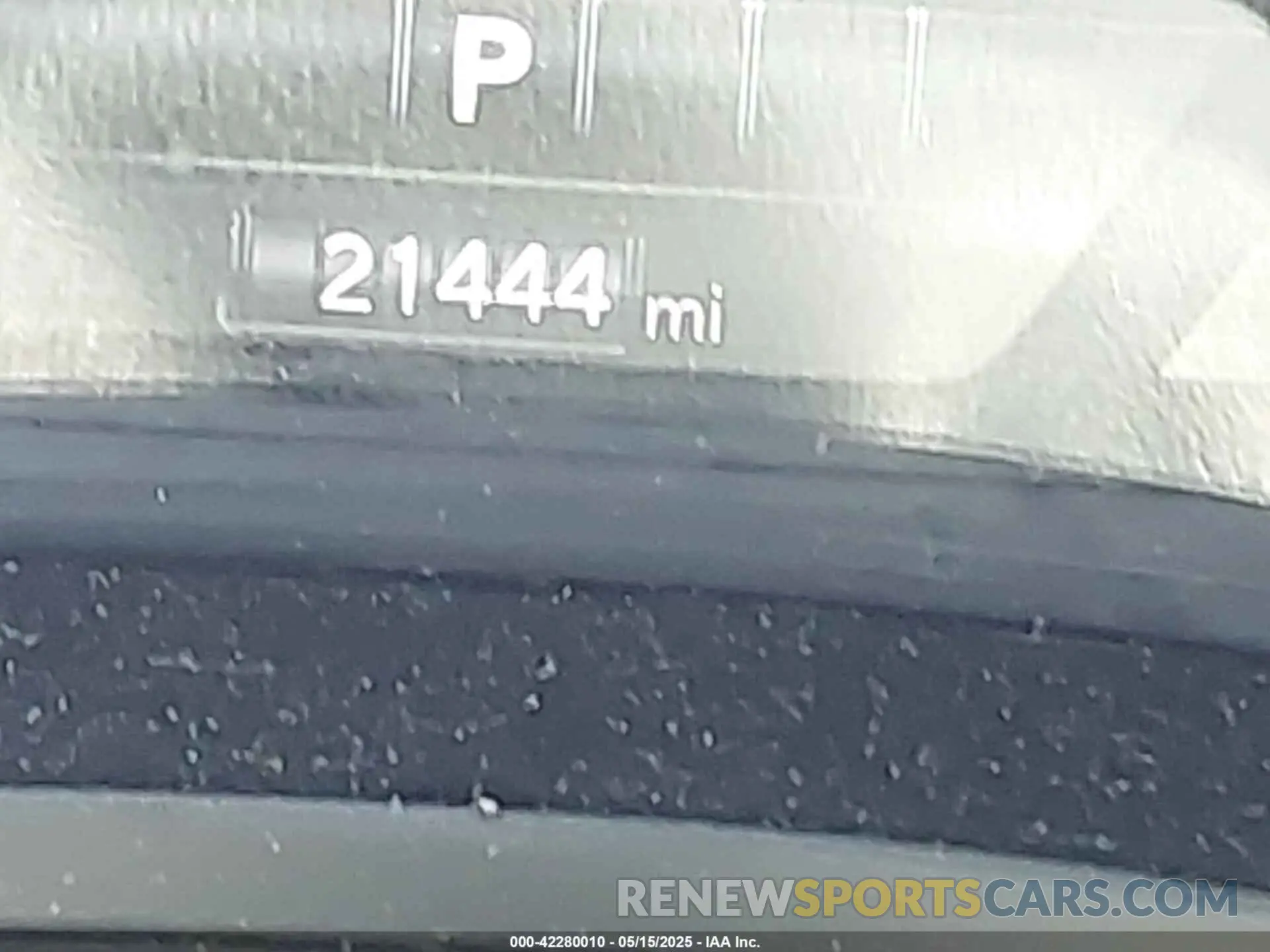 15 Photograph of a damaged car 1C6SRFFP4SN584213 RAM 1500 2025