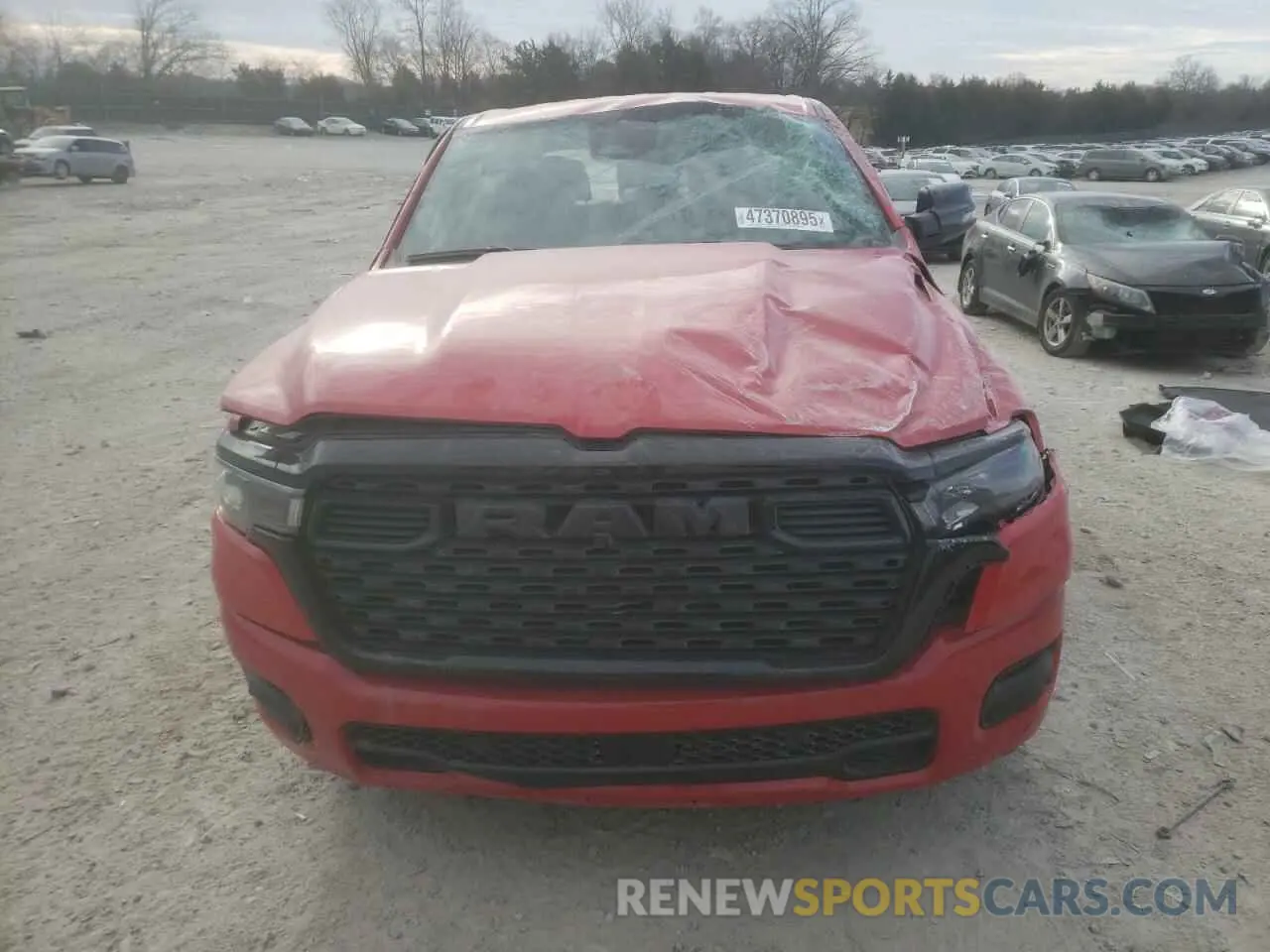 5 Photograph of a damaged car 1C6SRFFP8SN606374 RAM 1500 2025