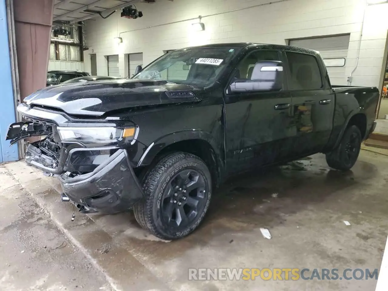 1 Photograph of a damaged car 1C6SRFFPXSN511220 RAM 1500 2025