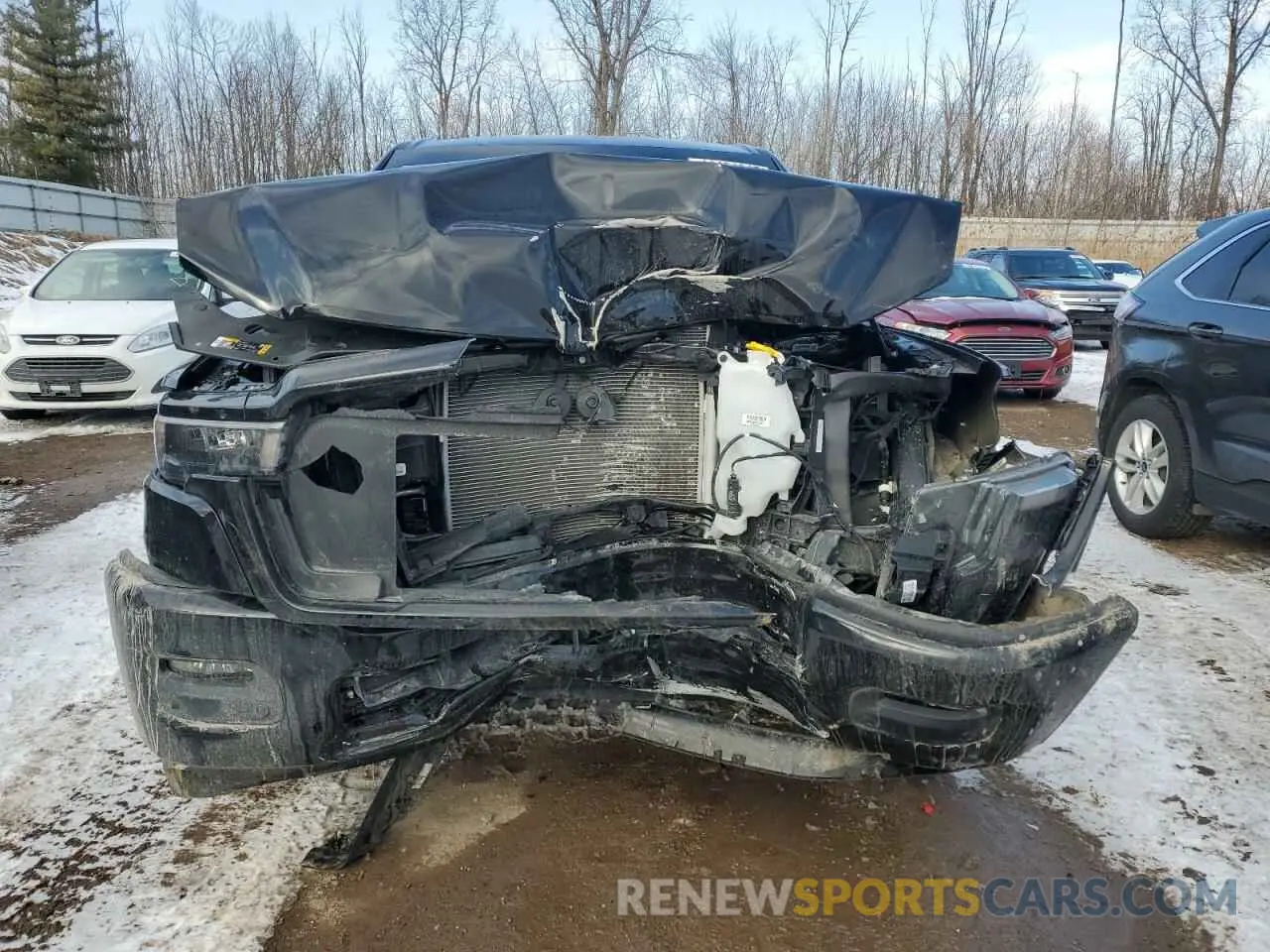 5 Photograph of a damaged car 1C6SRFFPXSN513534 RAM 1500 2025