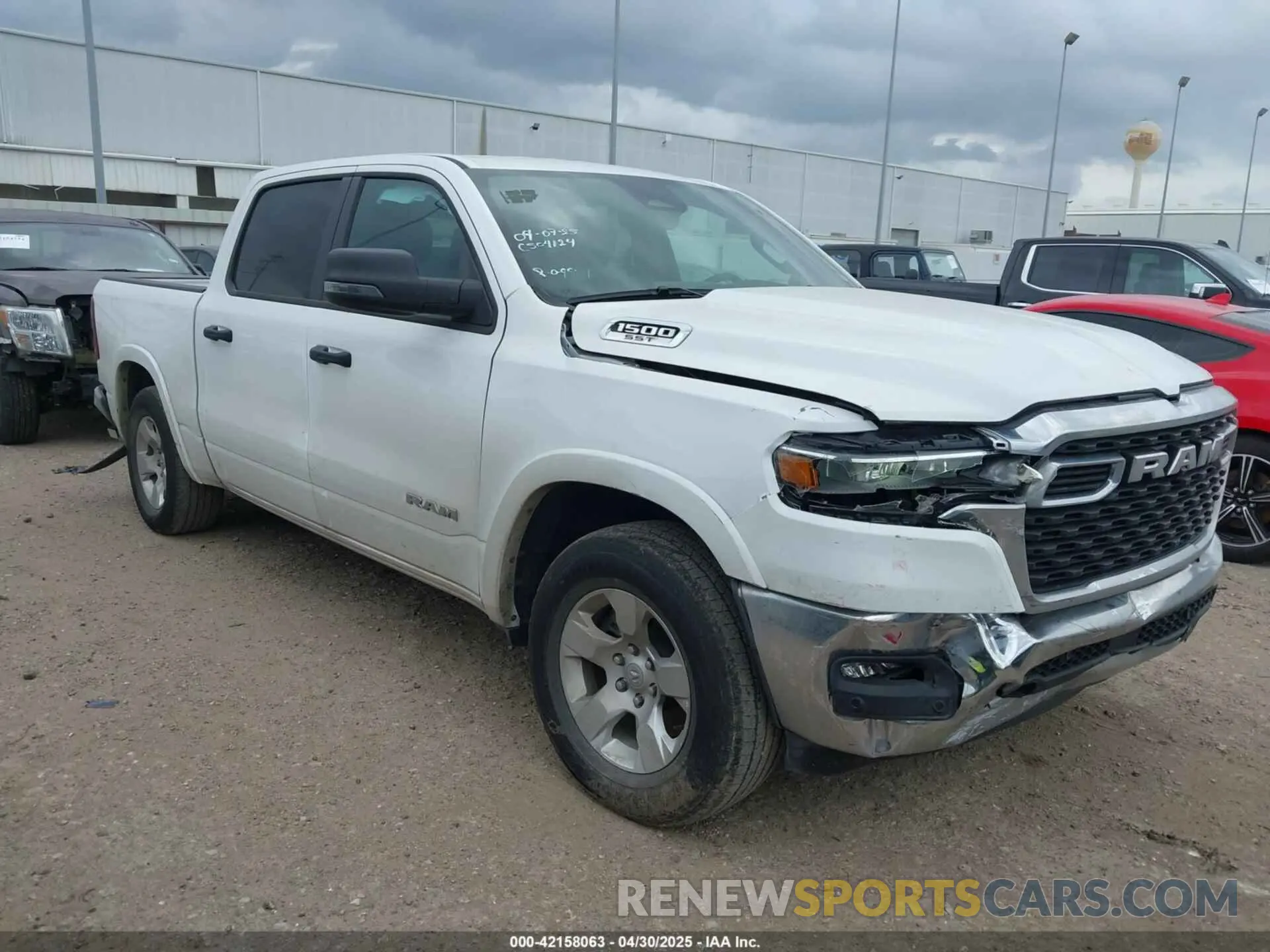 1 Photograph of a damaged car 1C6SRFFPXSN581512 RAM 1500 2025
