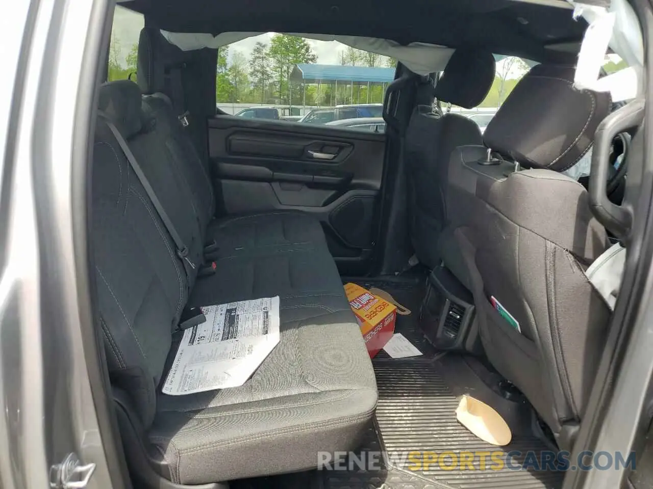 10 Photograph of a damaged car 1C6SRFGP0SN669726 RAM 1500 2025