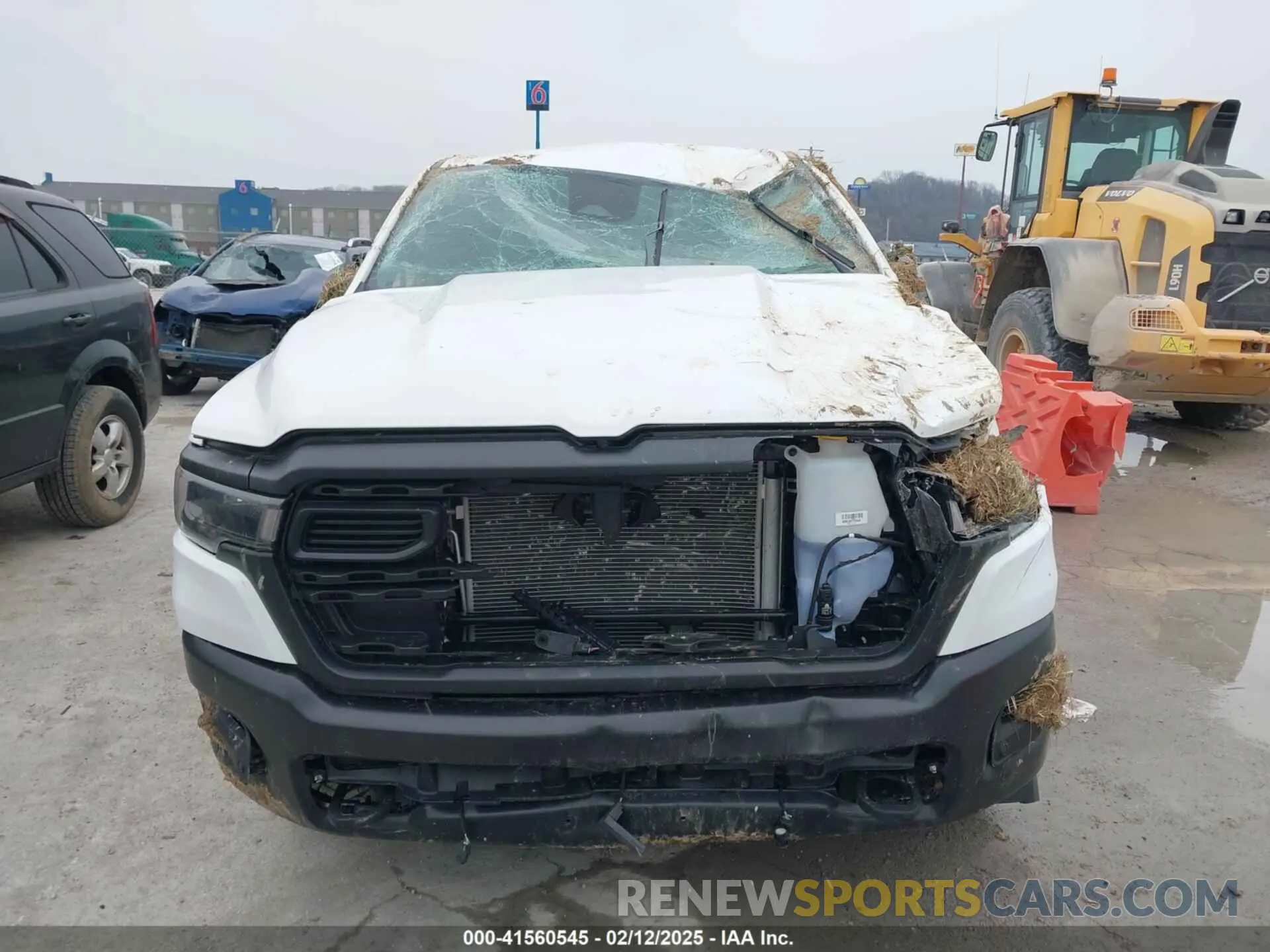 6 Photograph of a damaged car 1C6SRFGPXSN605029 RAM 1500 2025