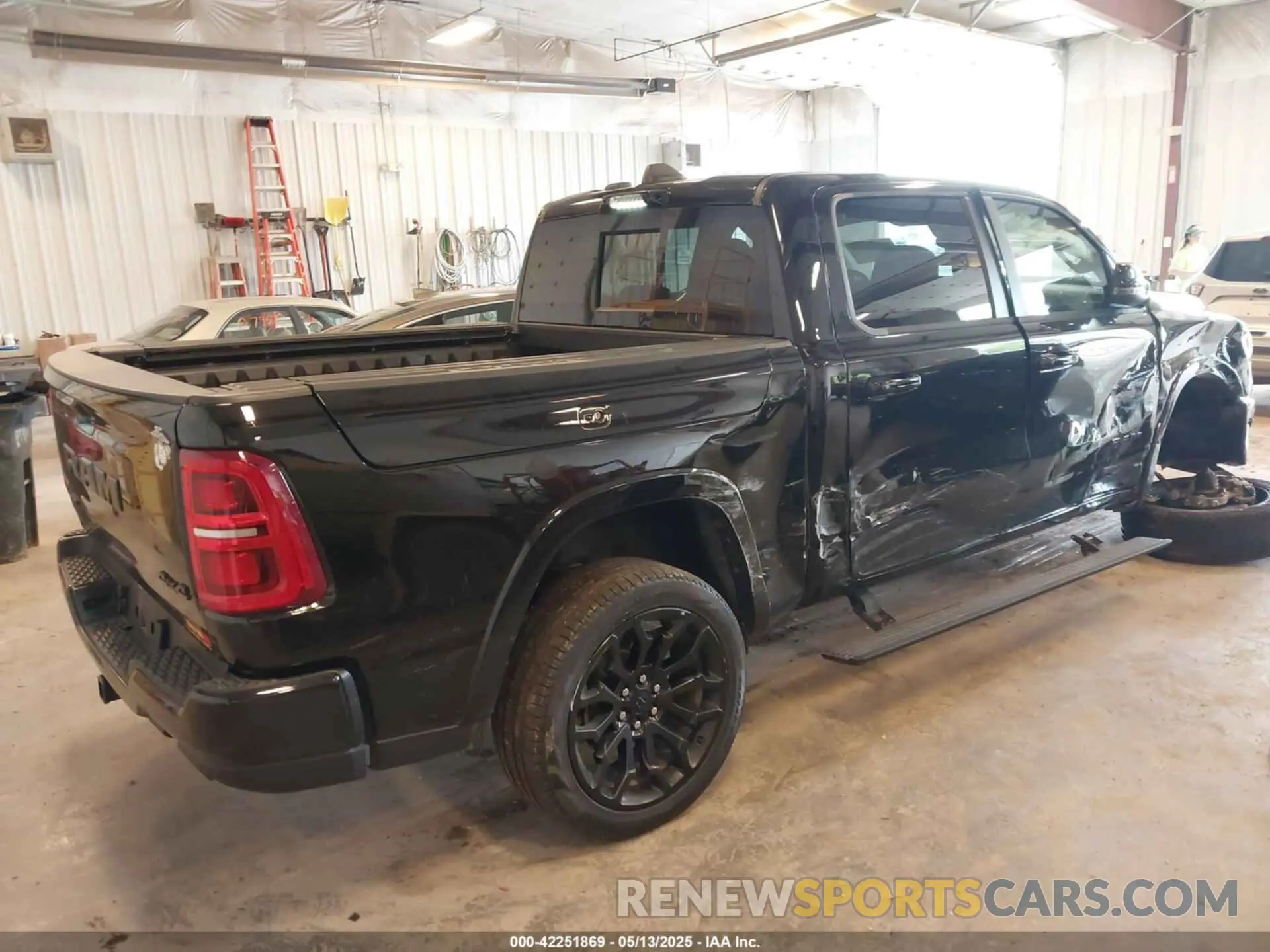 4 Photograph of a damaged car 1C6SRFHP0SN569429 RAM 1500 2025