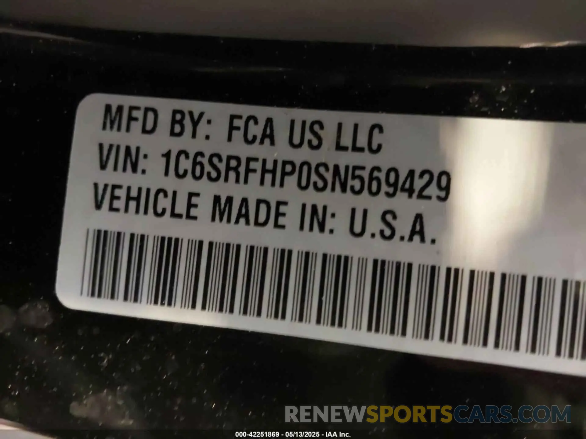 9 Photograph of a damaged car 1C6SRFHP0SN569429 RAM 1500 2025