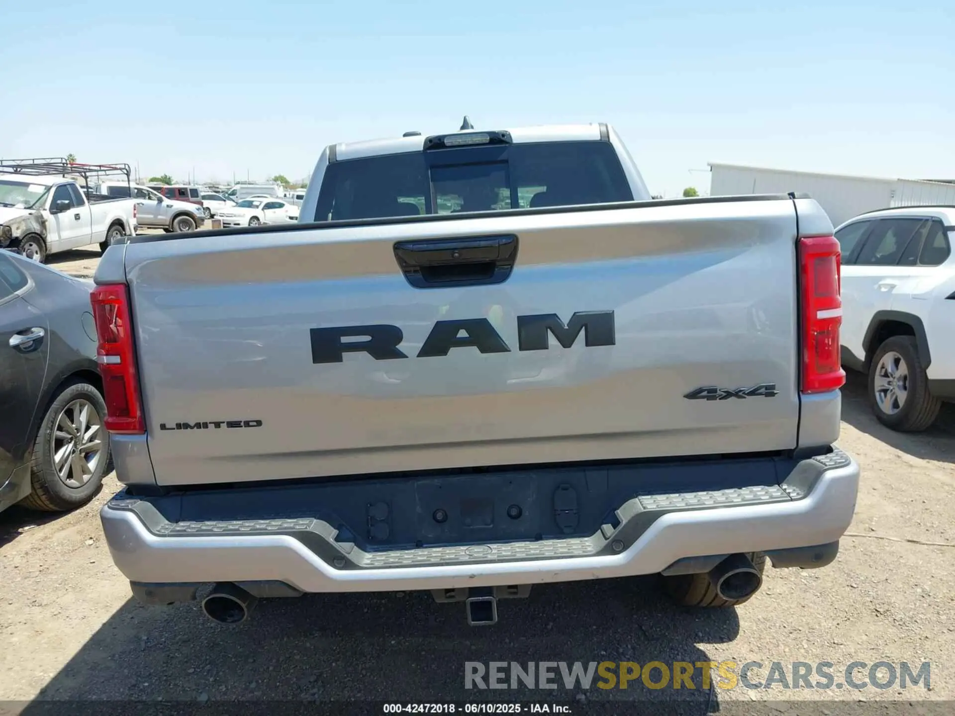 16 Photograph of a damaged car 1C6SRFHP8SN635113 RAM 1500 2025
