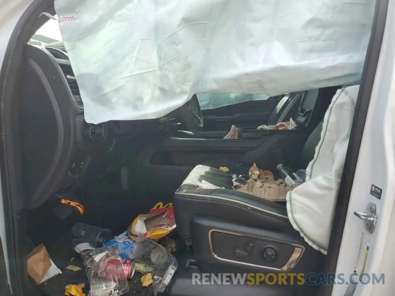 7 Photograph of a damaged car 1C6SRFHPXSN582690 RAM 1500 2025