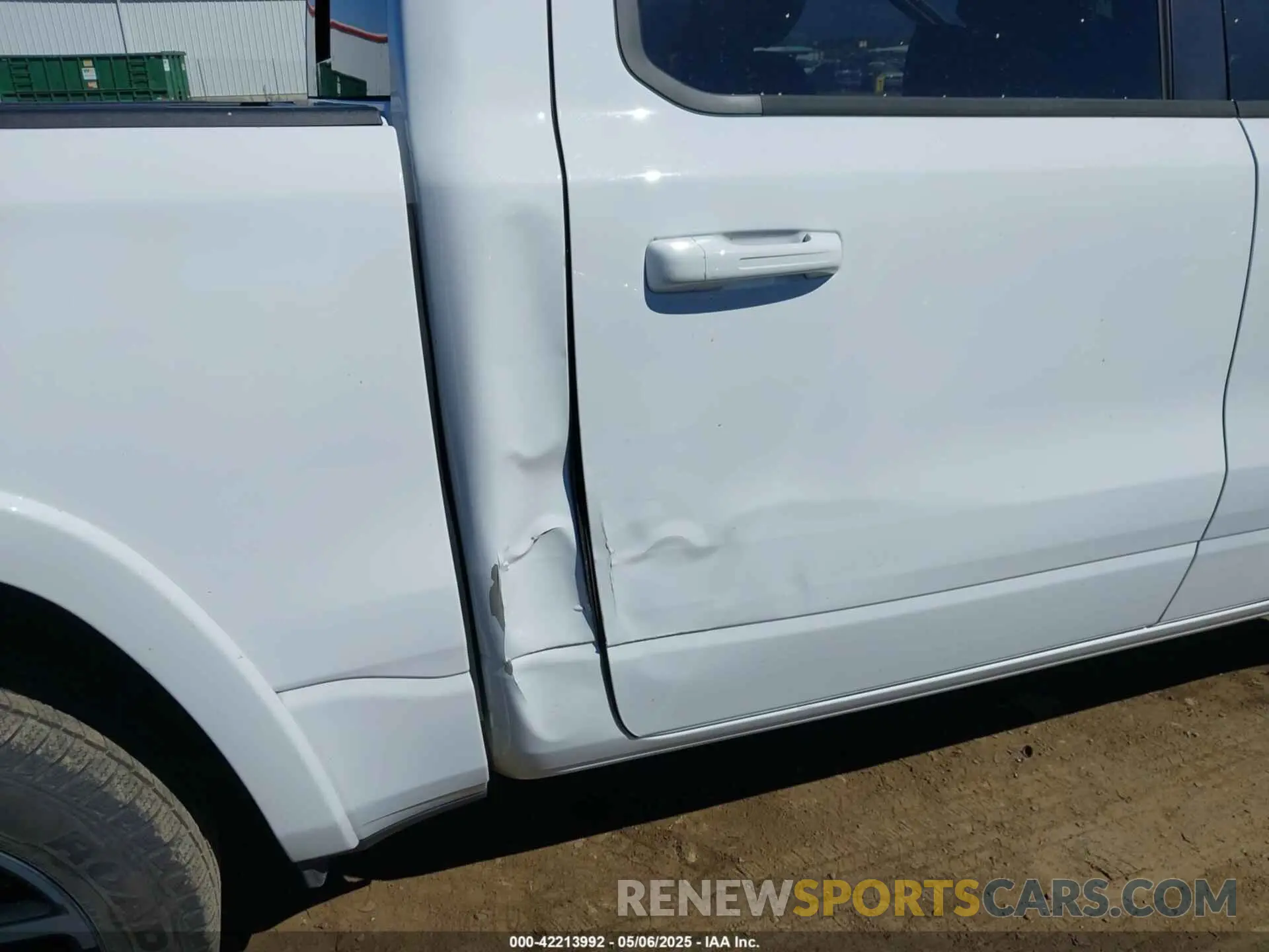 6 Photograph of a damaged car 1C6SRFJP0SN562863 RAM 1500 2025