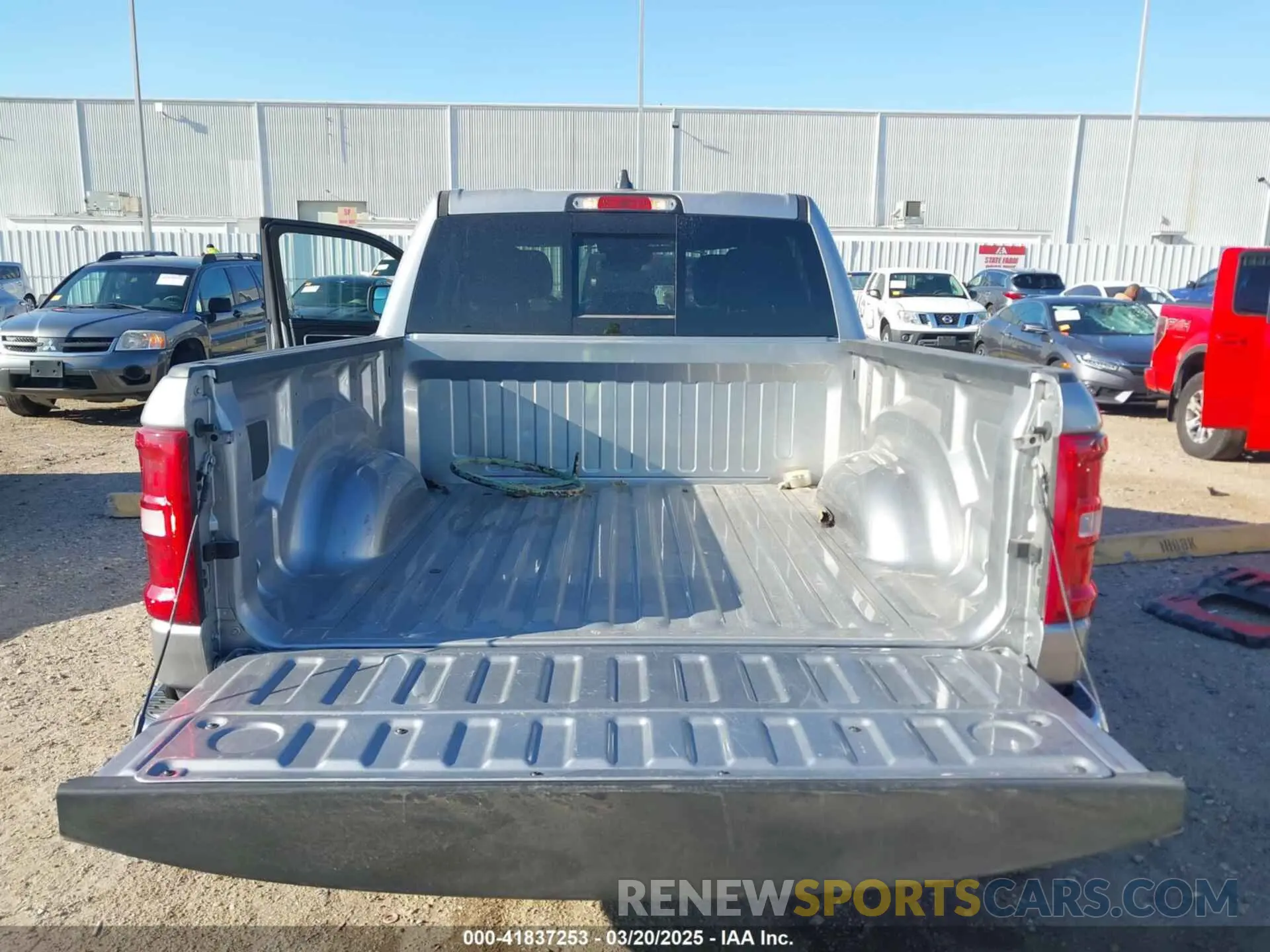 17 Photograph of a damaged car 1C6SRFJP0SN610331 RAM 1500 2025
