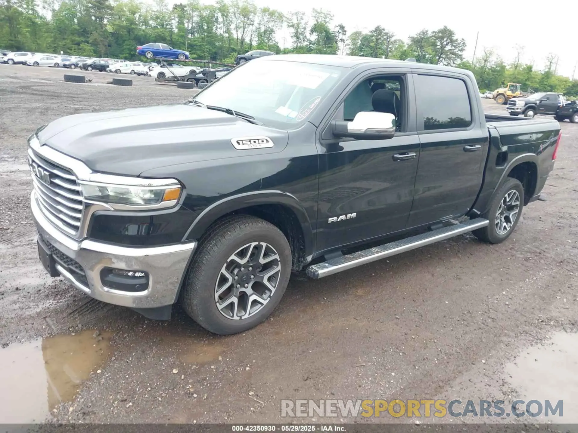 2 Photograph of a damaged car 1C6SRFJP2SN514524 RAM 1500 2025