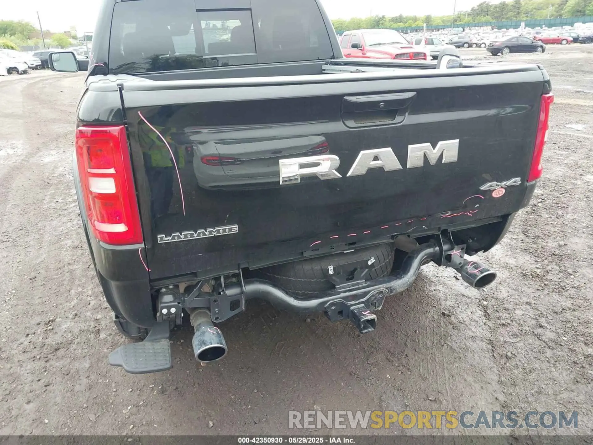 6 Photograph of a damaged car 1C6SRFJP2SN514524 RAM 1500 2025