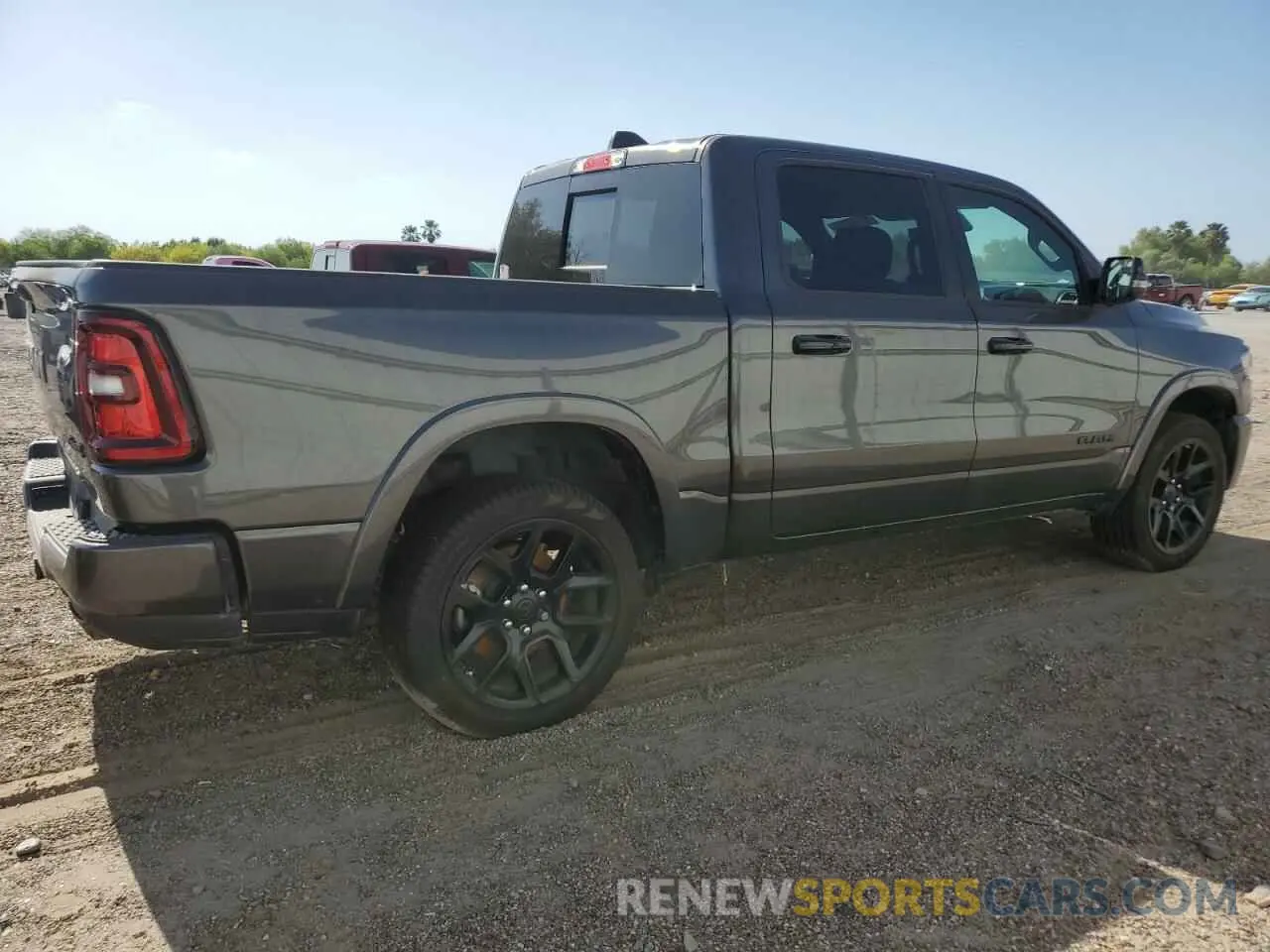 3 Photograph of a damaged car 1C6SRFJP2SN665685 RAM 1500 2025