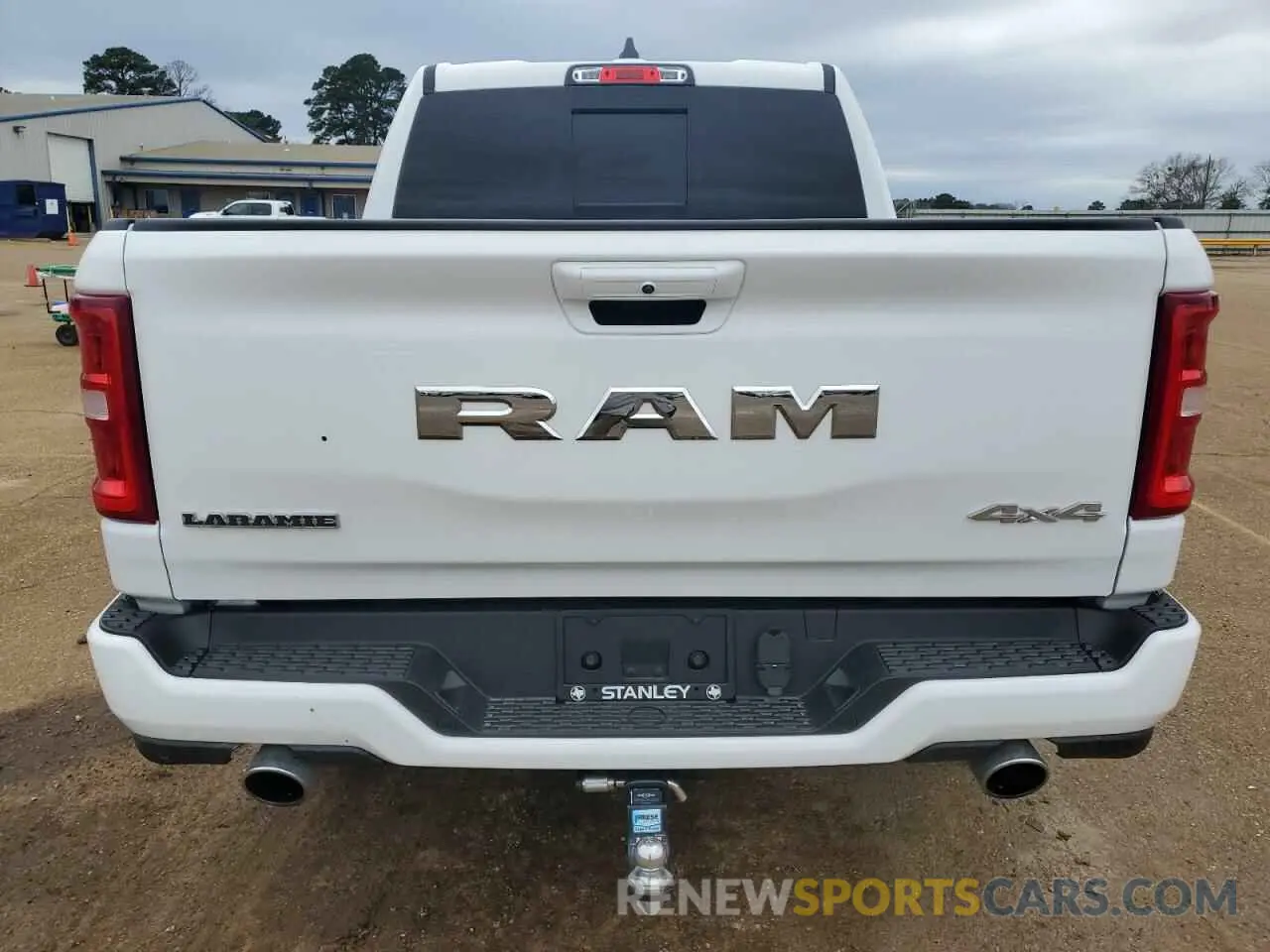 6 Photograph of a damaged car 1C6SRFJP3SN554093 RAM 1500 2025