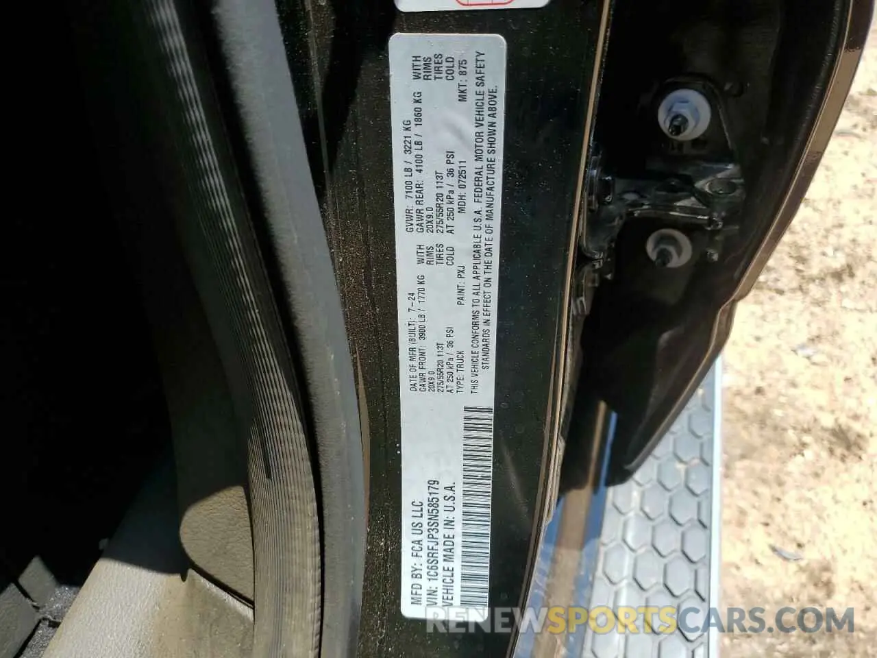 12 Photograph of a damaged car 1C6SRFJP3SN585179 RAM 1500 2025