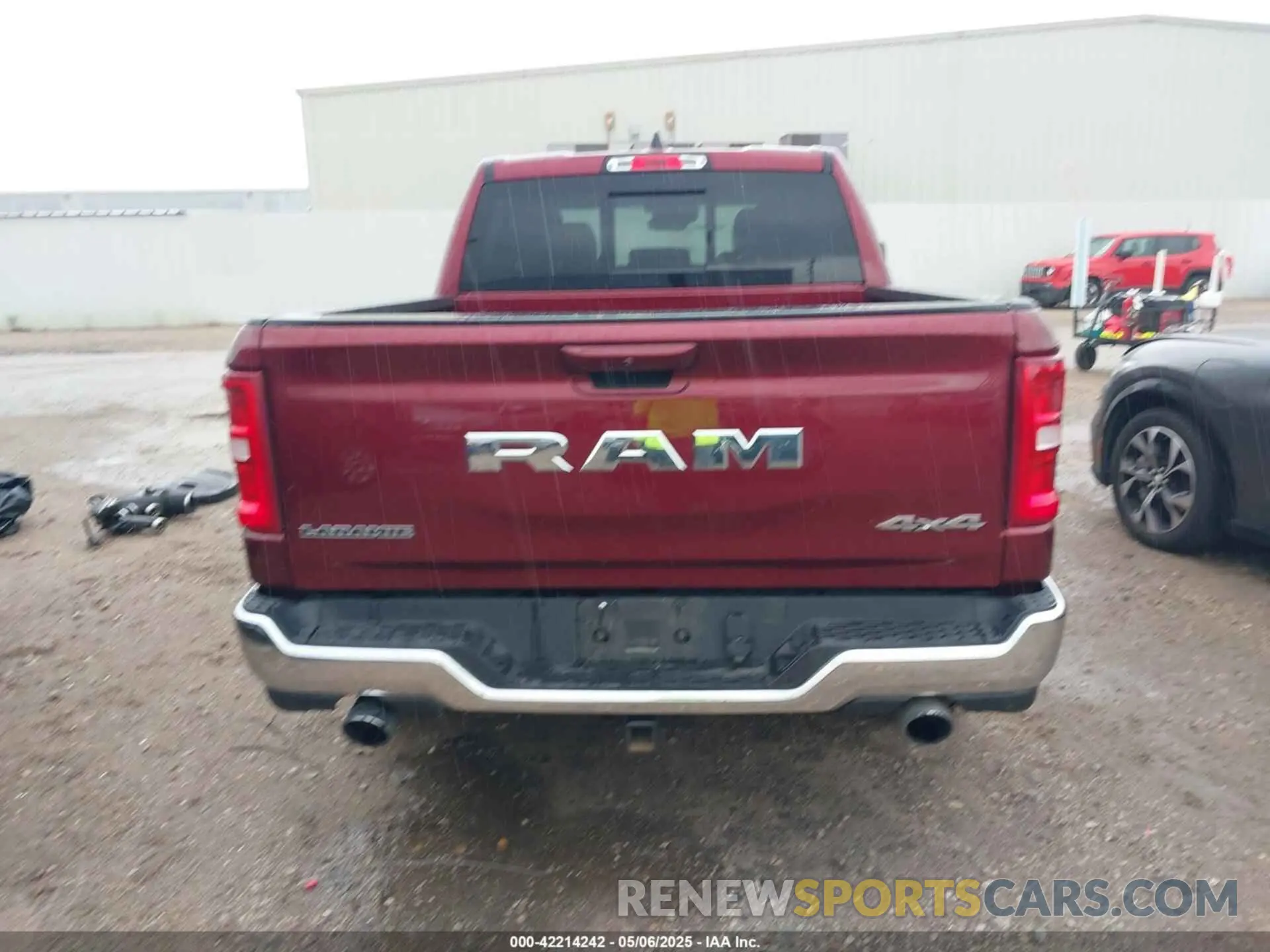17 Photograph of a damaged car 1C6SRFJP6SN563032 RAM 1500 2025