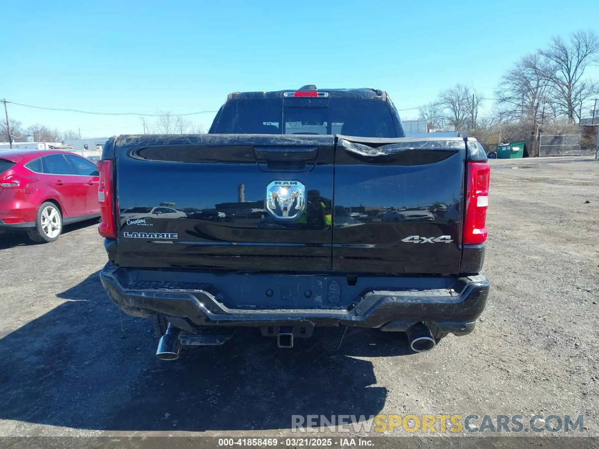 16 Photograph of a damaged car 1C6SRFJP6SN616635 RAM 1500 2025