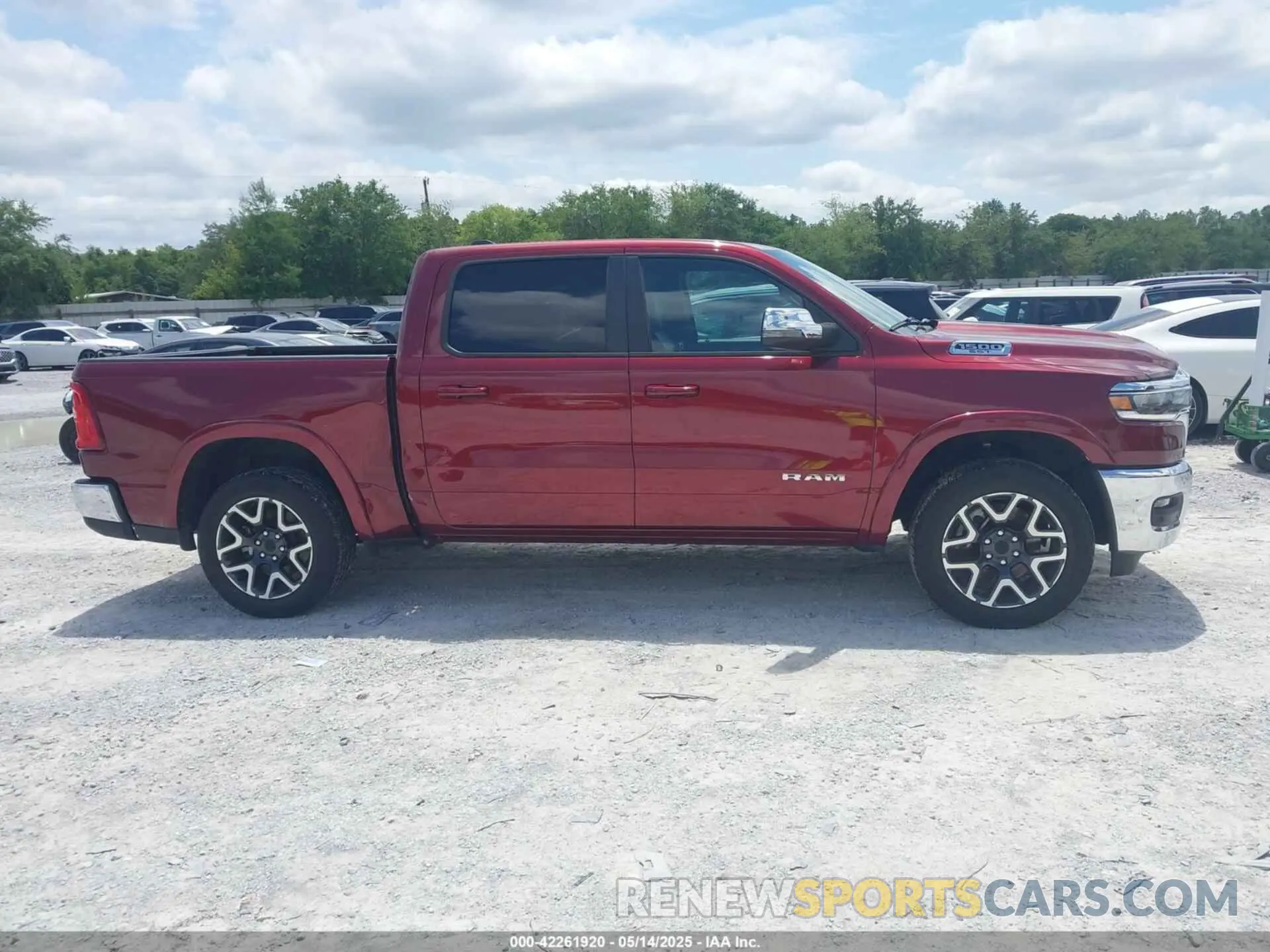 13 Photograph of a damaged car 1C6SRFJP7SN562357 RAM 1500 2025
