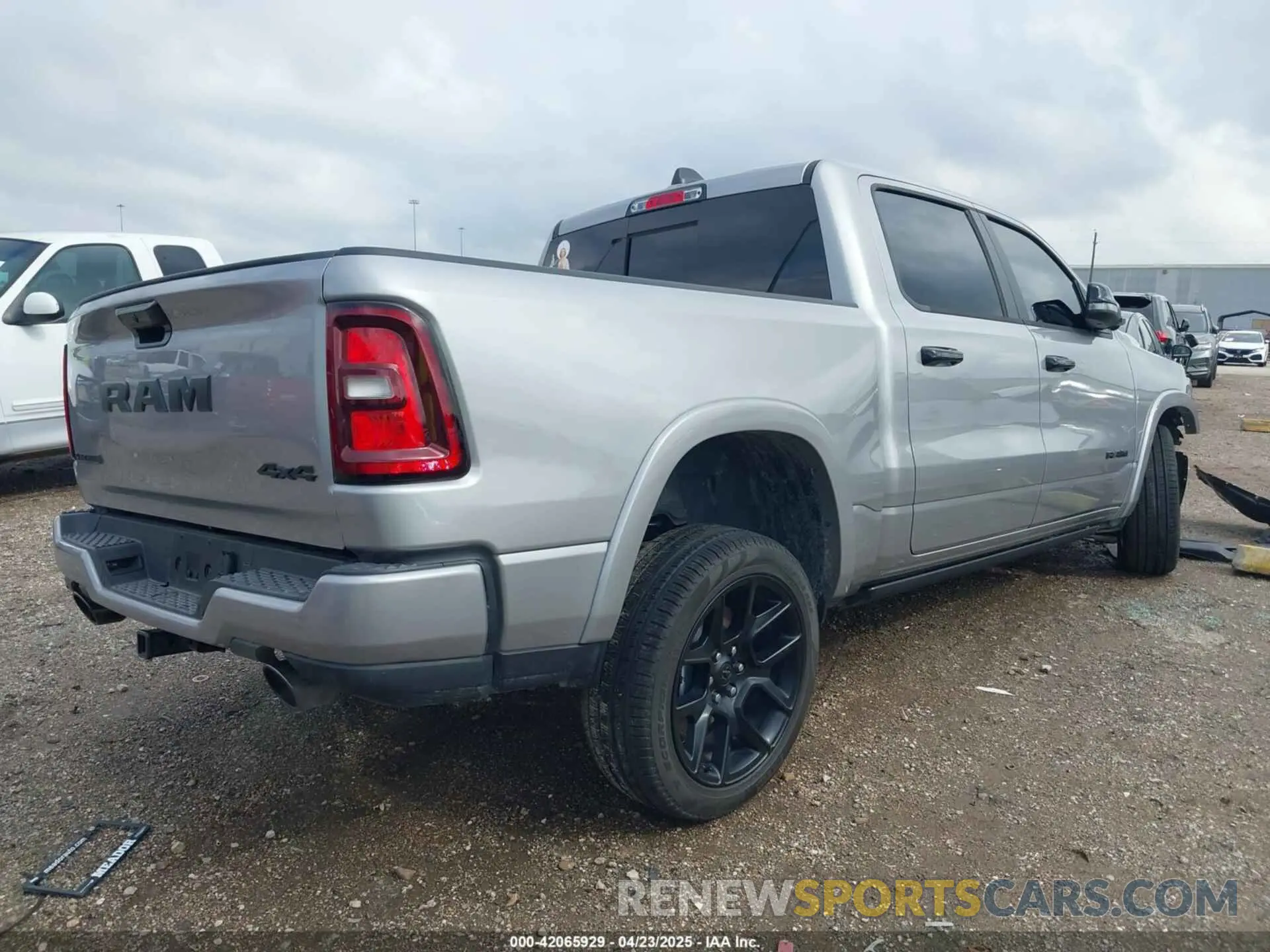 4 Photograph of a damaged car 1C6SRFJP8SN630889 RAM 1500 2025