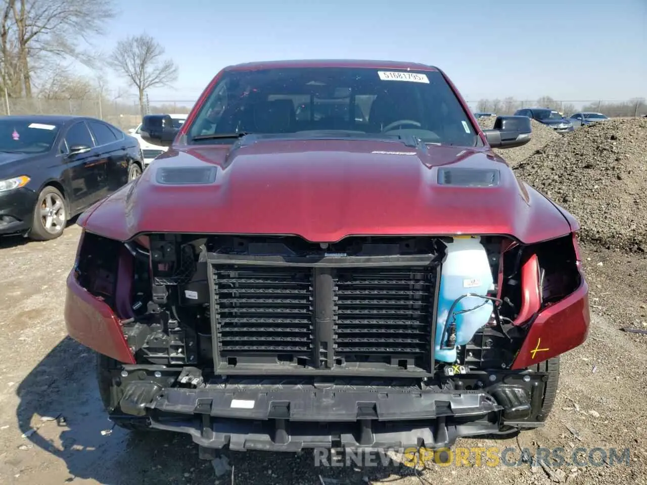 5 Photograph of a damaged car 1C6SRFJP9SN641870 RAM 1500 2025