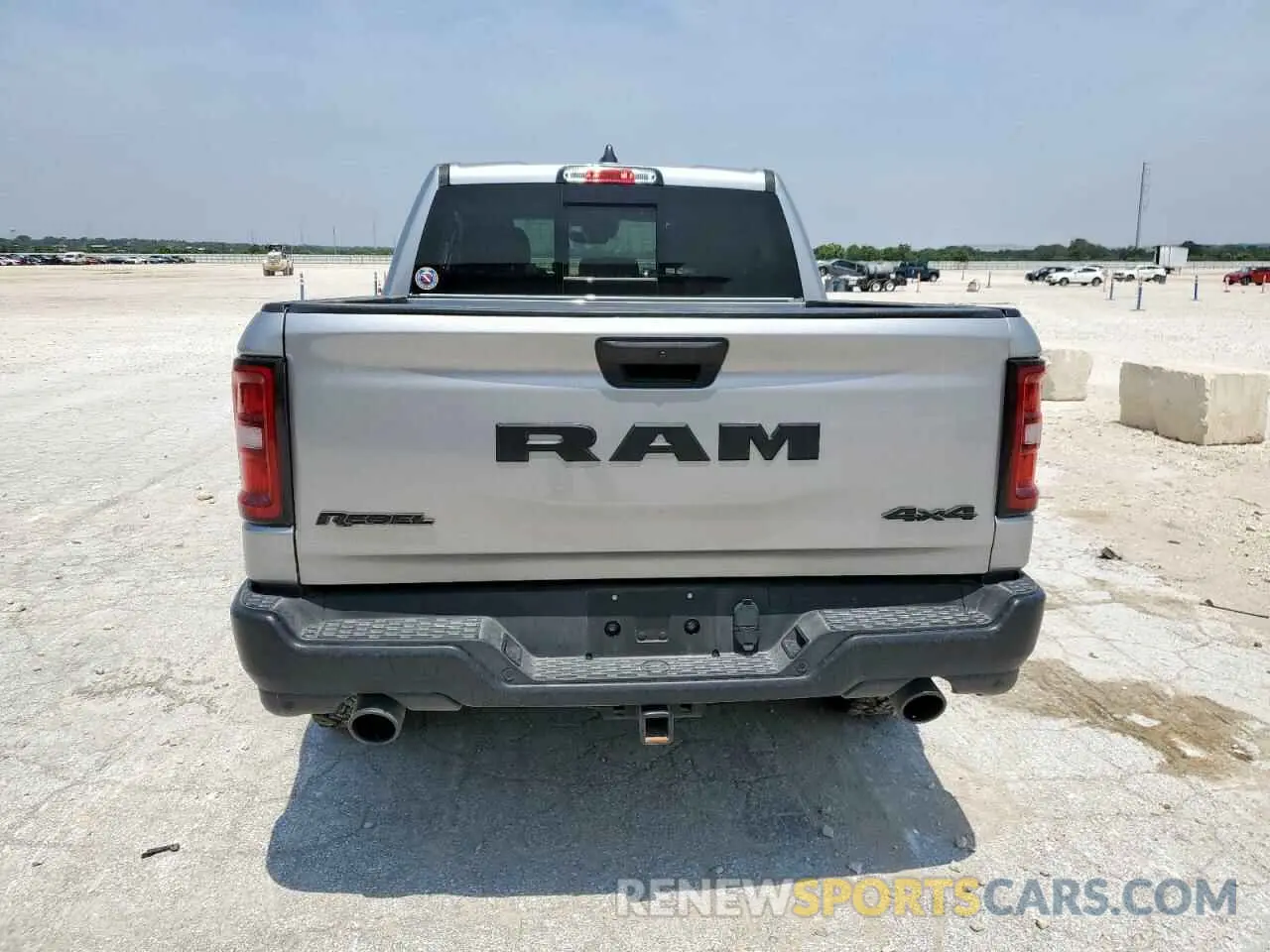 6 Photograph of a damaged car 1C6SRFLP4SN556772 RAM 1500 2025
