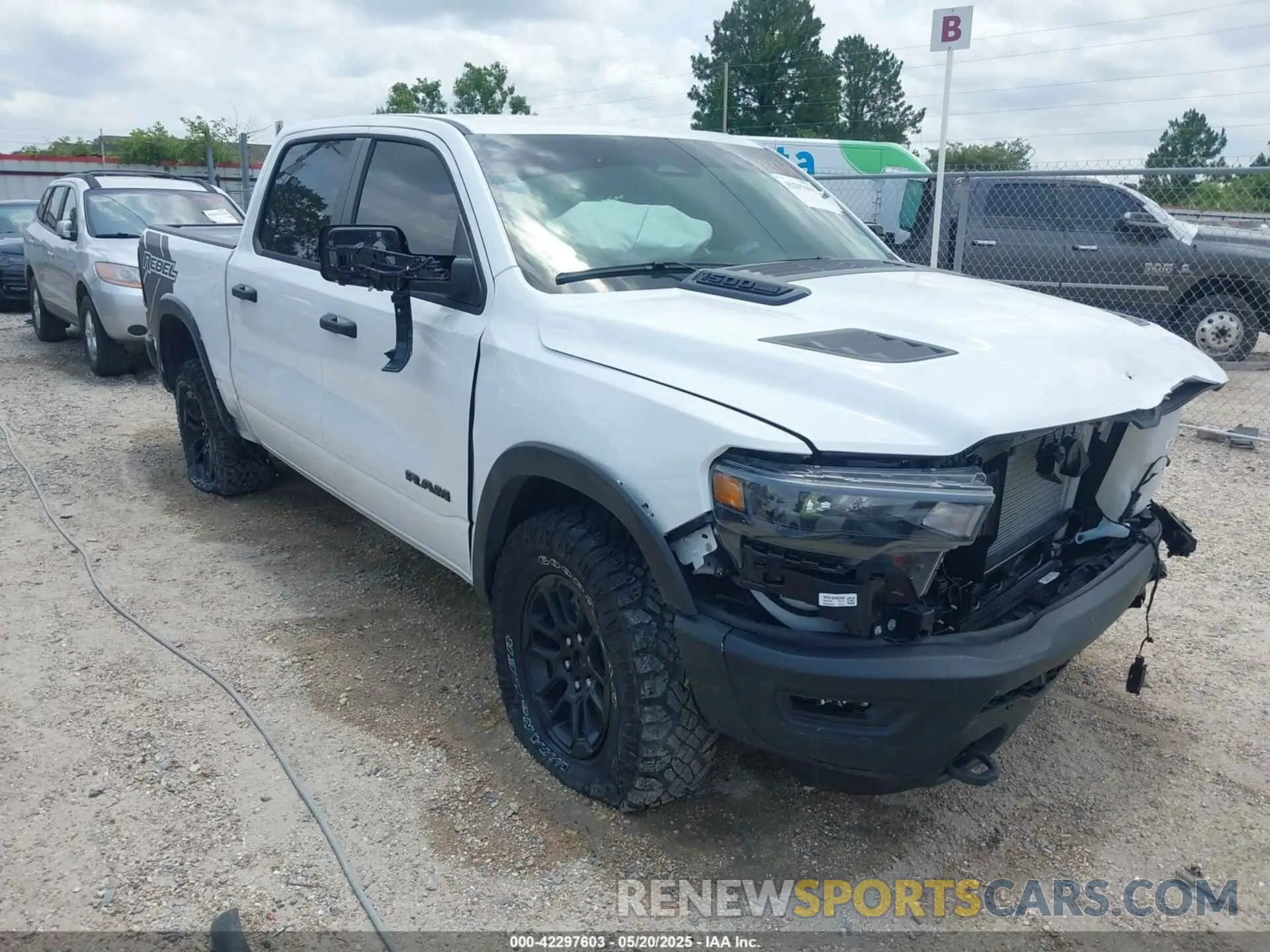 1 Photograph of a damaged car 1C6SRFLP9SN639467 RAM 1500 2025