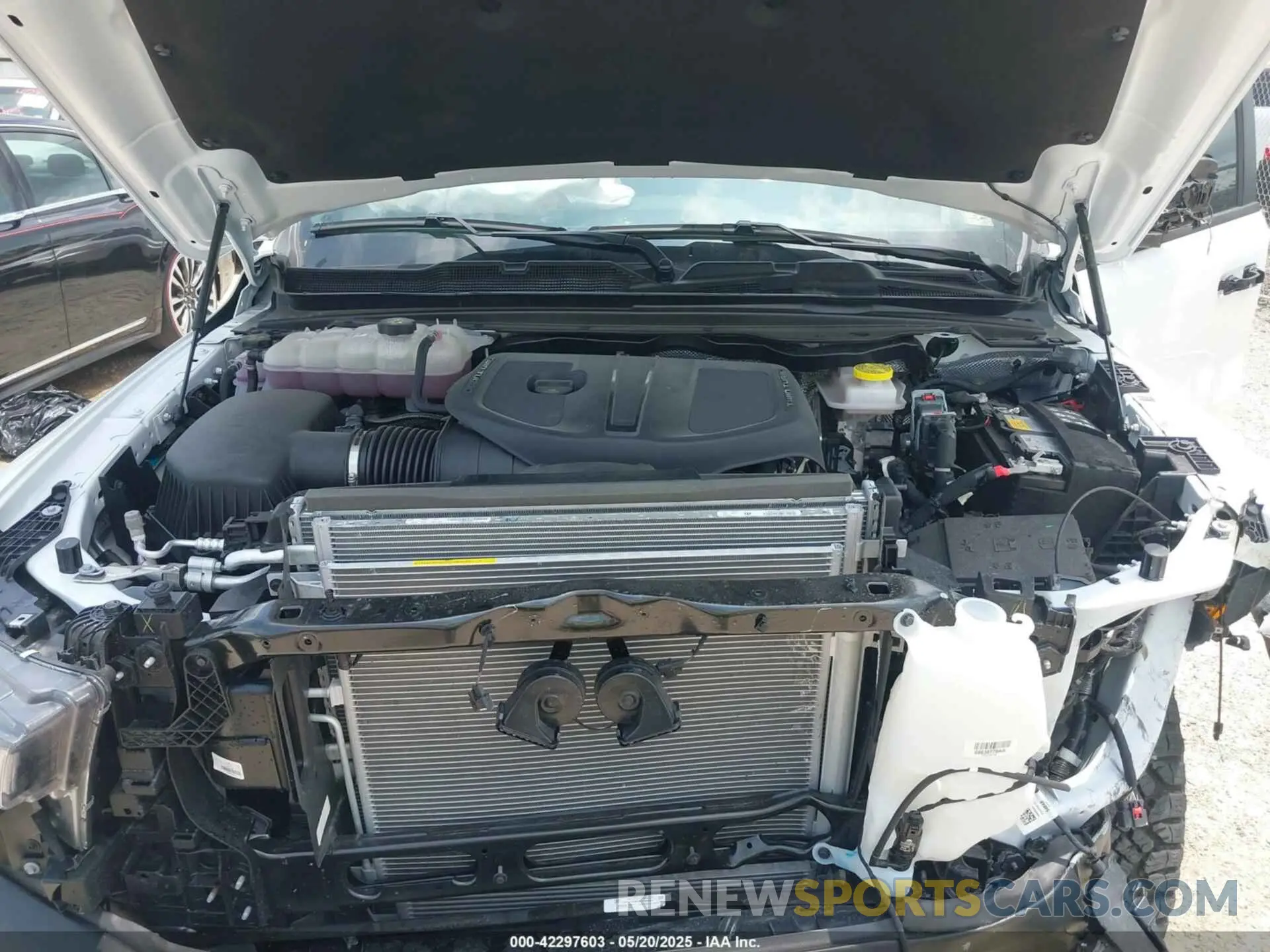 10 Photograph of a damaged car 1C6SRFLP9SN639467 RAM 1500 2025