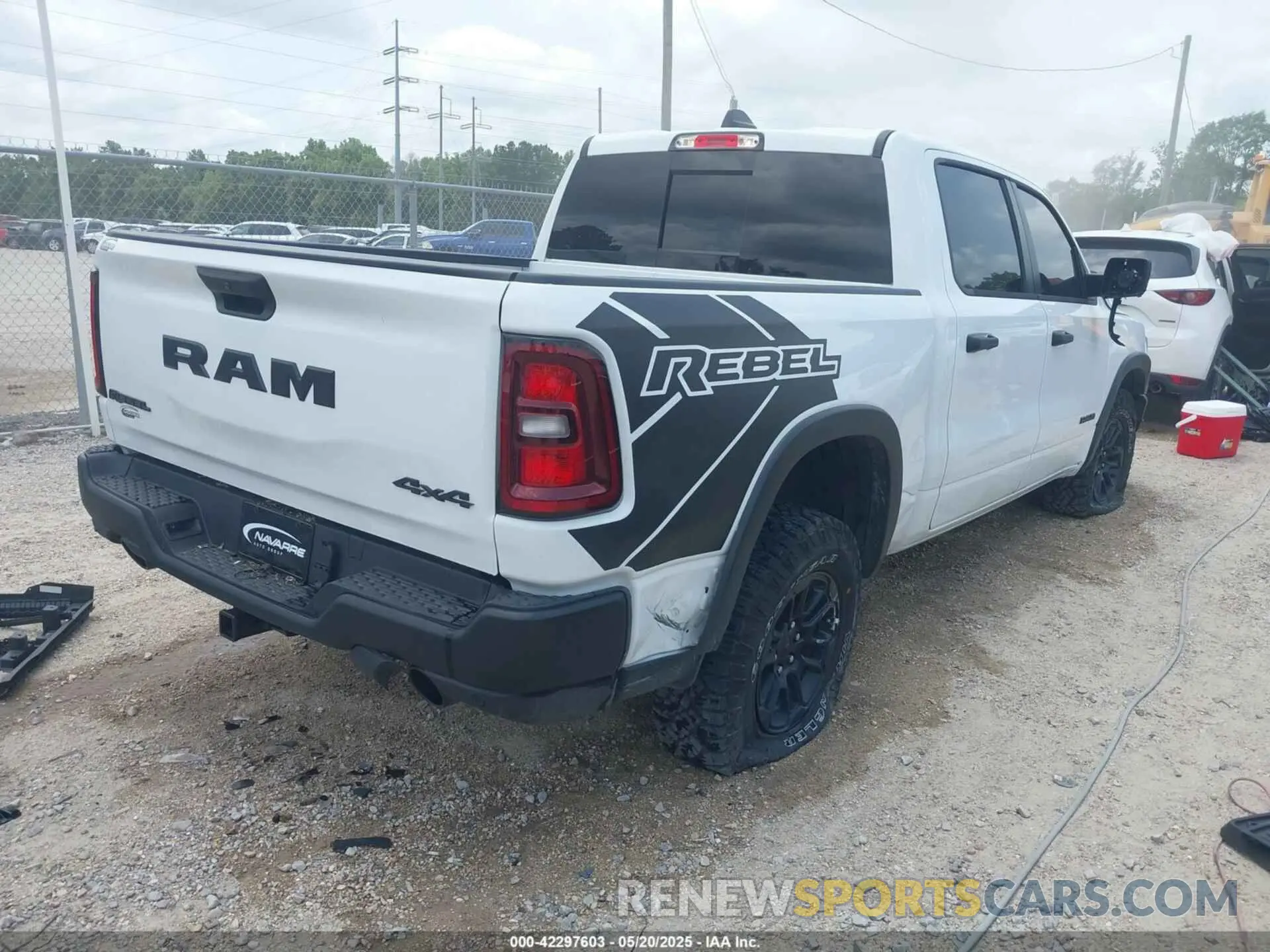 4 Photograph of a damaged car 1C6SRFLP9SN639467 RAM 1500 2025