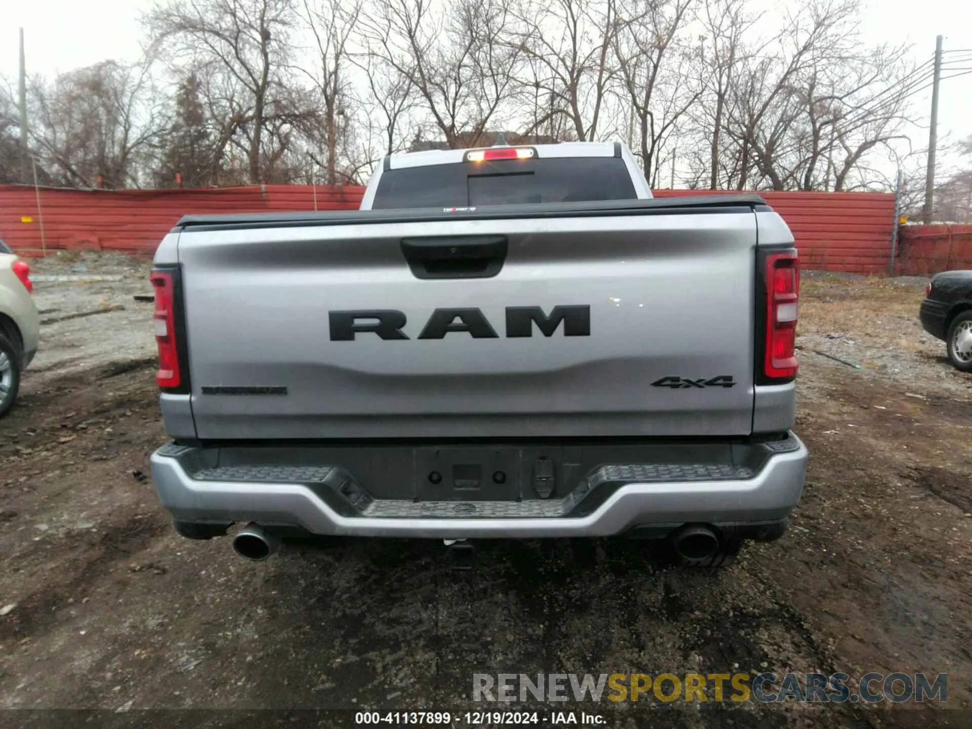 16 Photograph of a damaged car 1C6SRFMP0SN519412 RAM 1500 2025