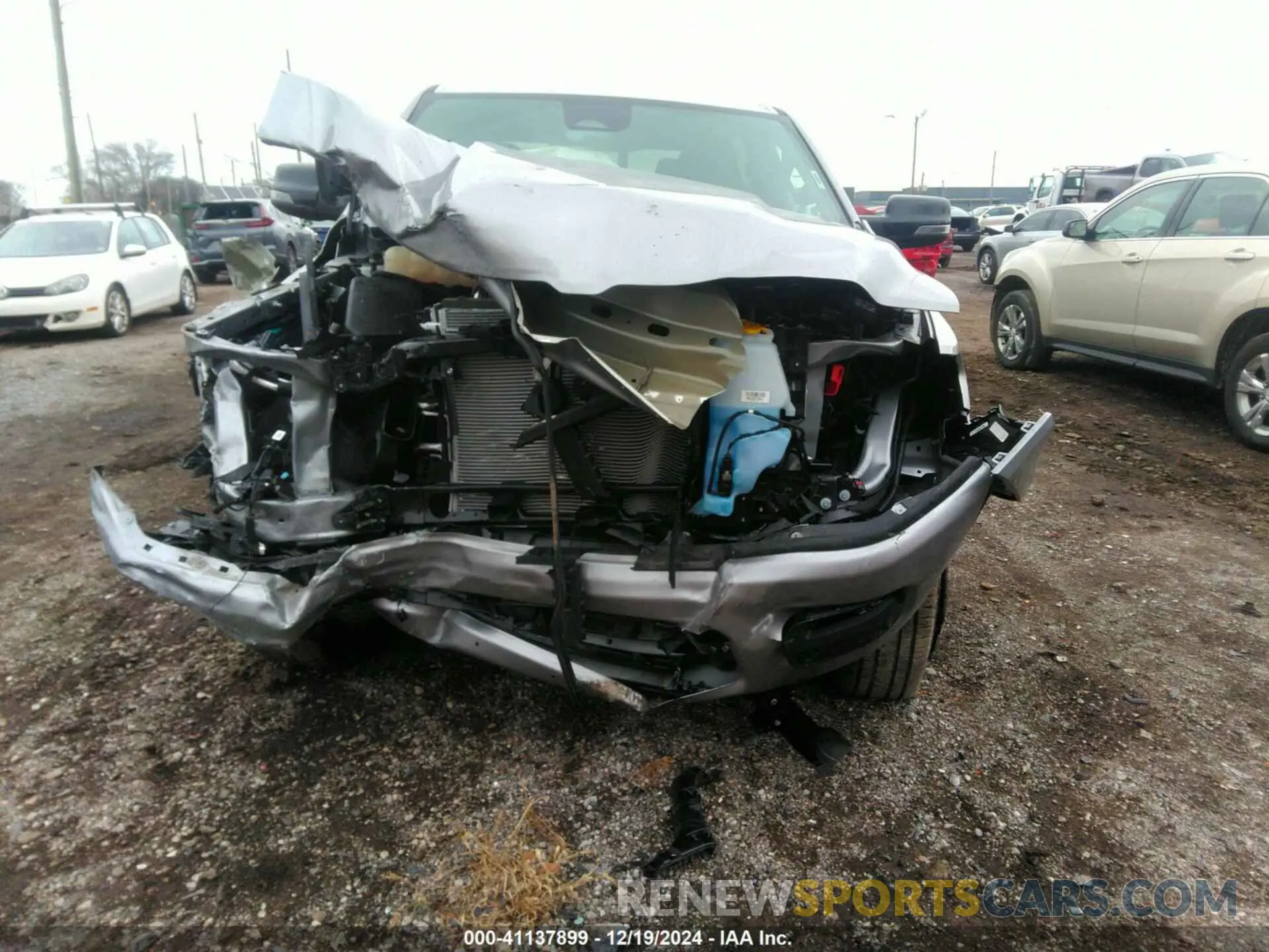6 Photograph of a damaged car 1C6SRFMP0SN519412 RAM 1500 2025