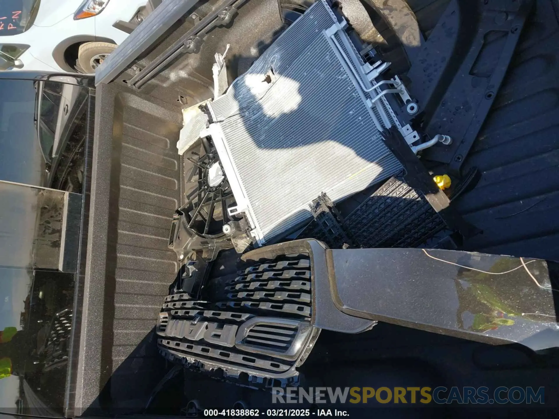 20 Photograph of a damaged car 1C6SRFMP2SN658960 RAM 1500 2025