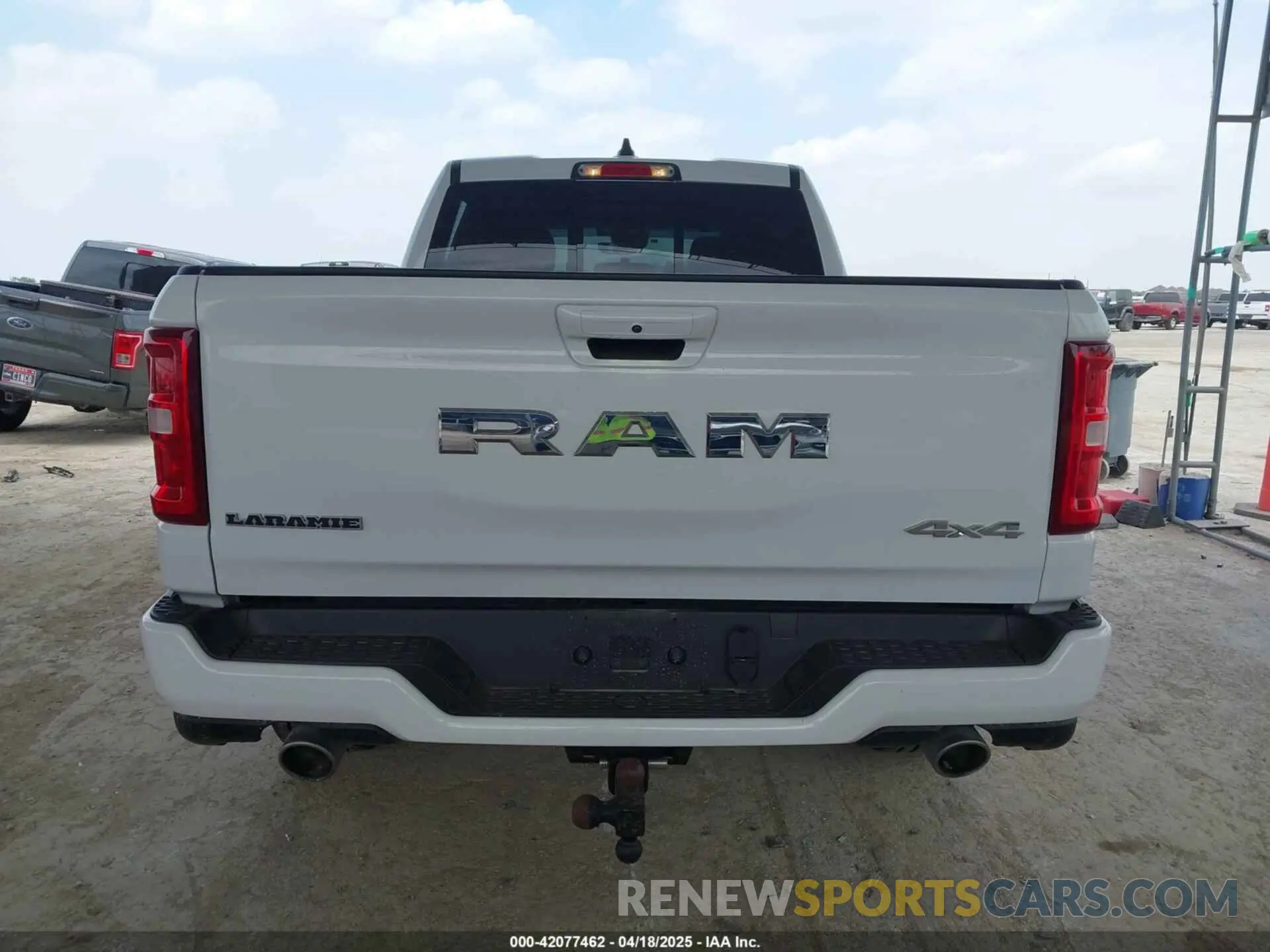 16 Photograph of a damaged car 1C6SRFRP3SN538769 RAM 1500 2025