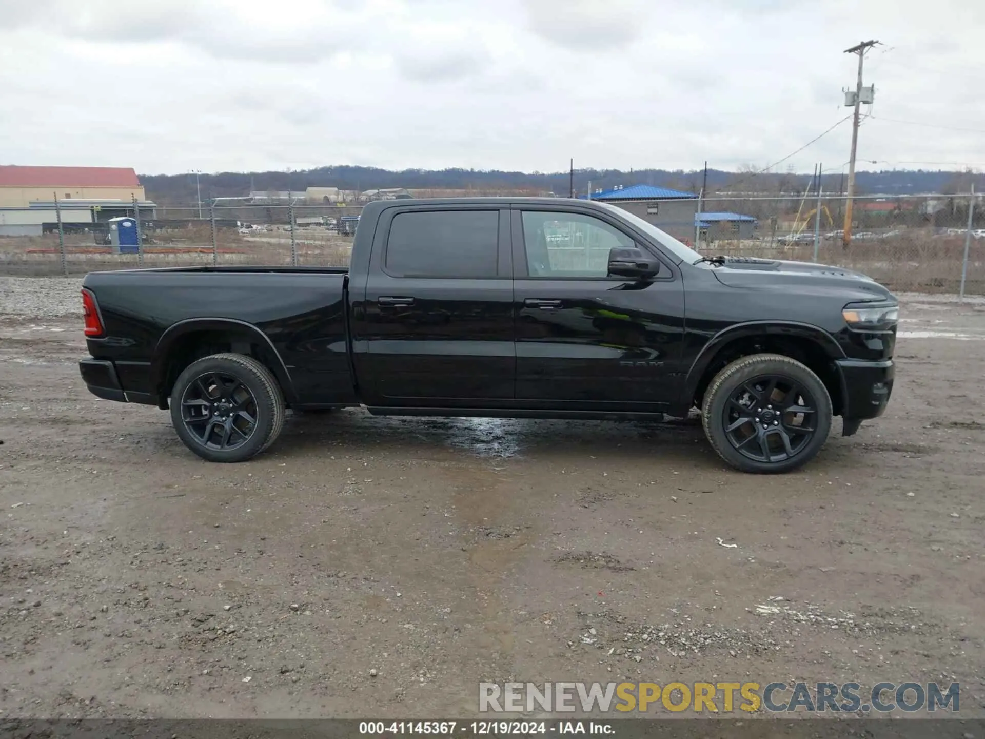 13 Photograph of a damaged car 1C6SRFRP8SN608878 RAM 1500 2025