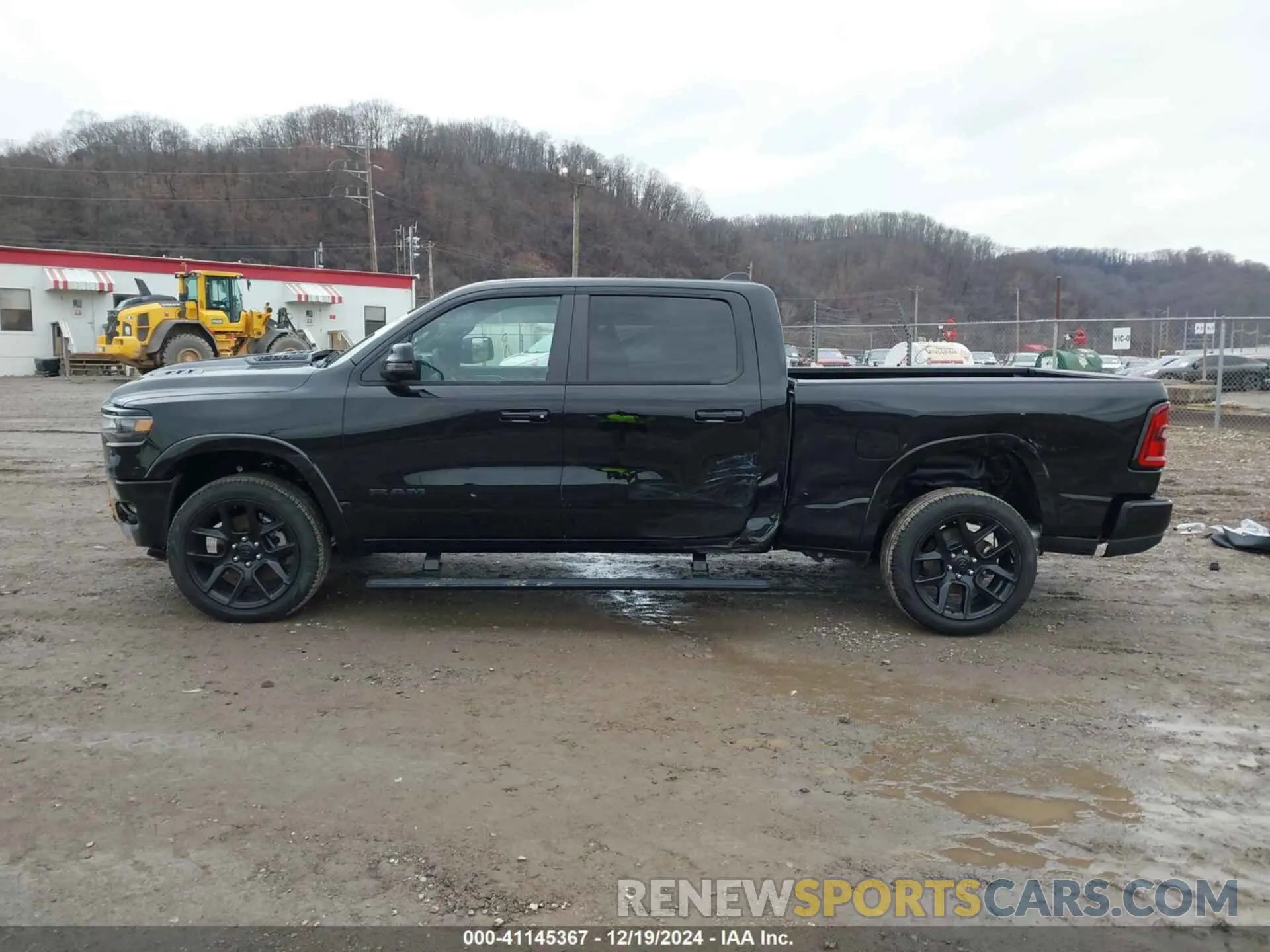 14 Photograph of a damaged car 1C6SRFRP8SN608878 RAM 1500 2025